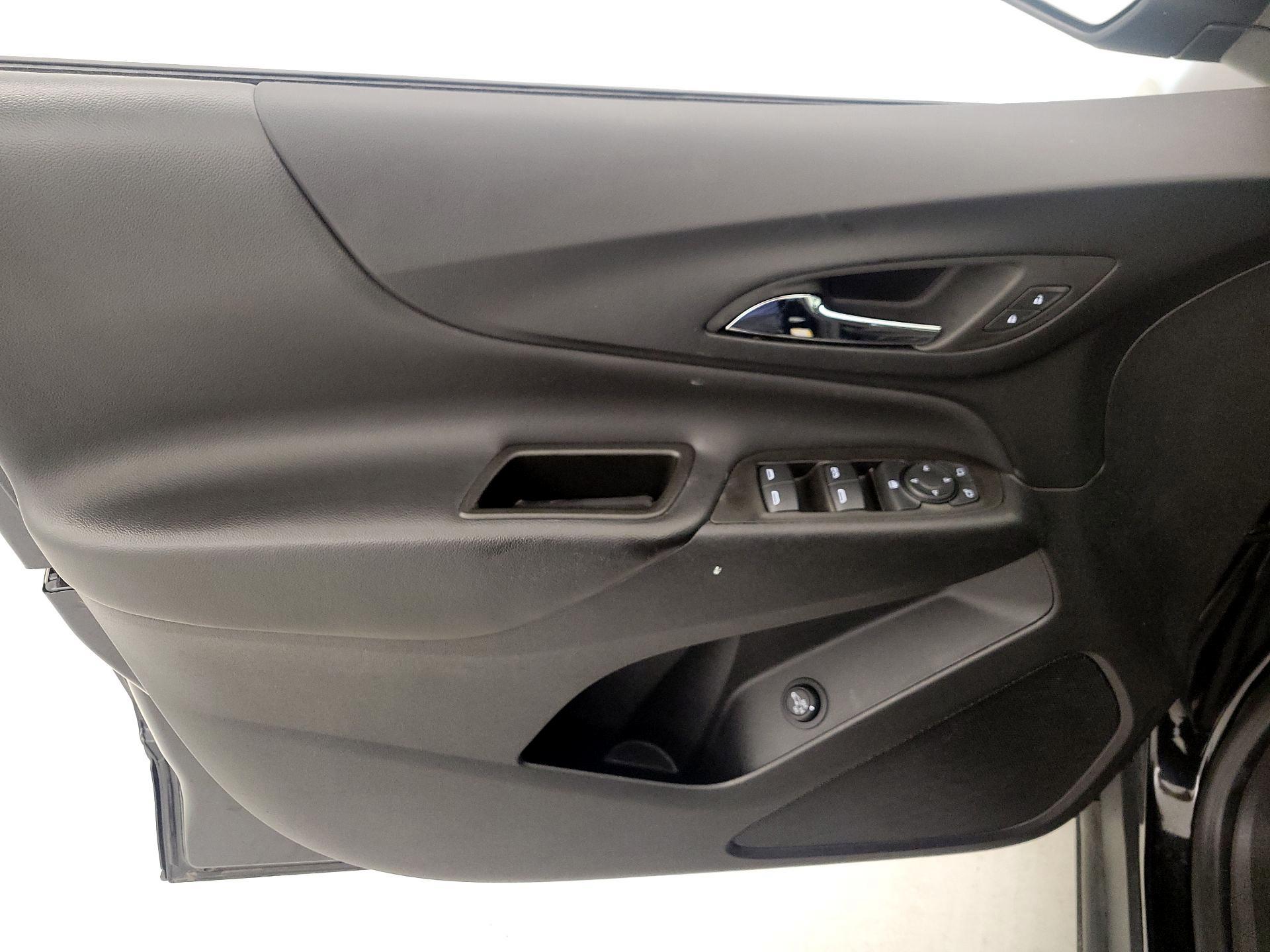 Thumbnail: 2023 Chevrolet Equinox - 12