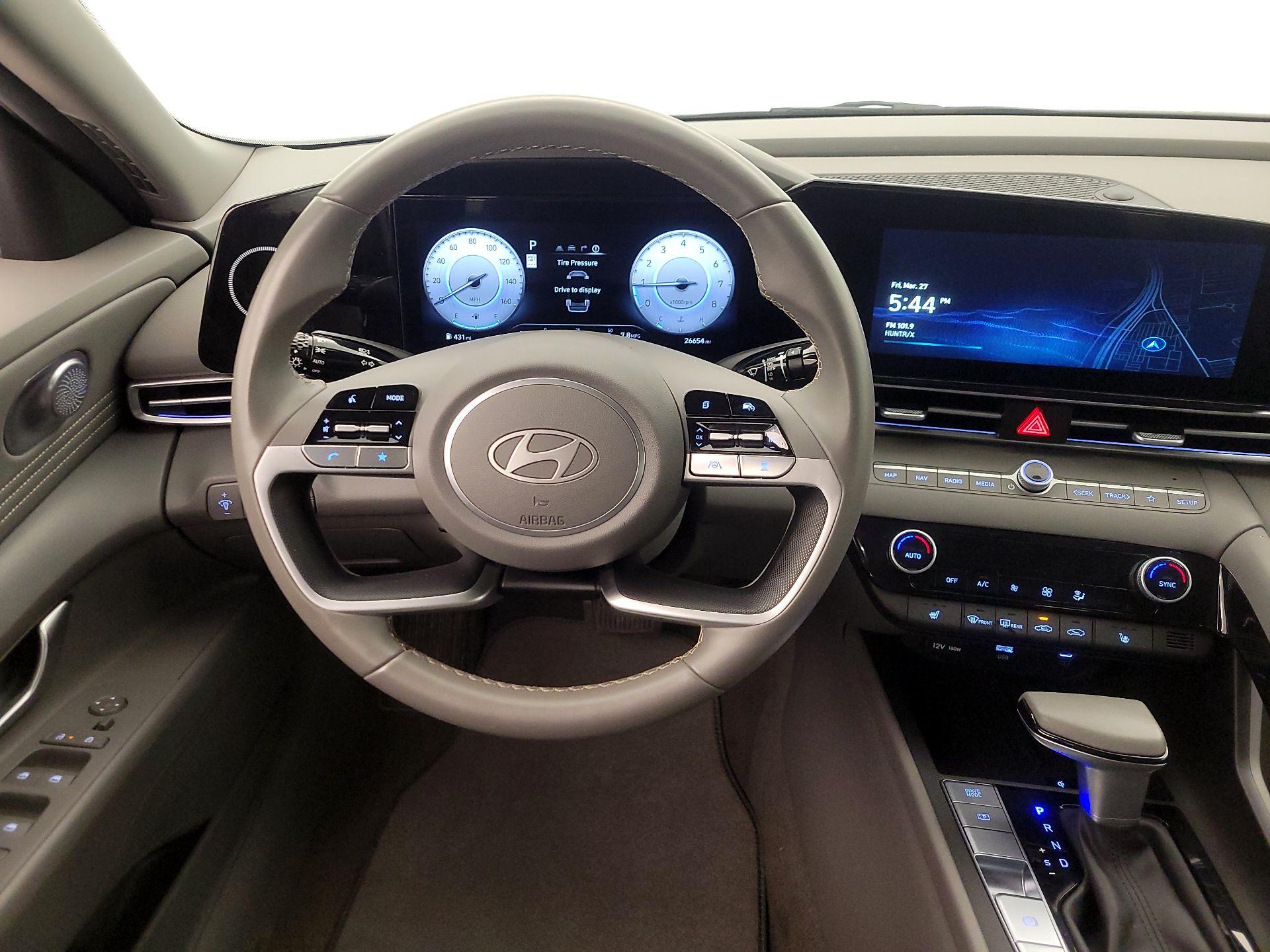 Thumbnail: 2025 Hyundai Elantra - 10