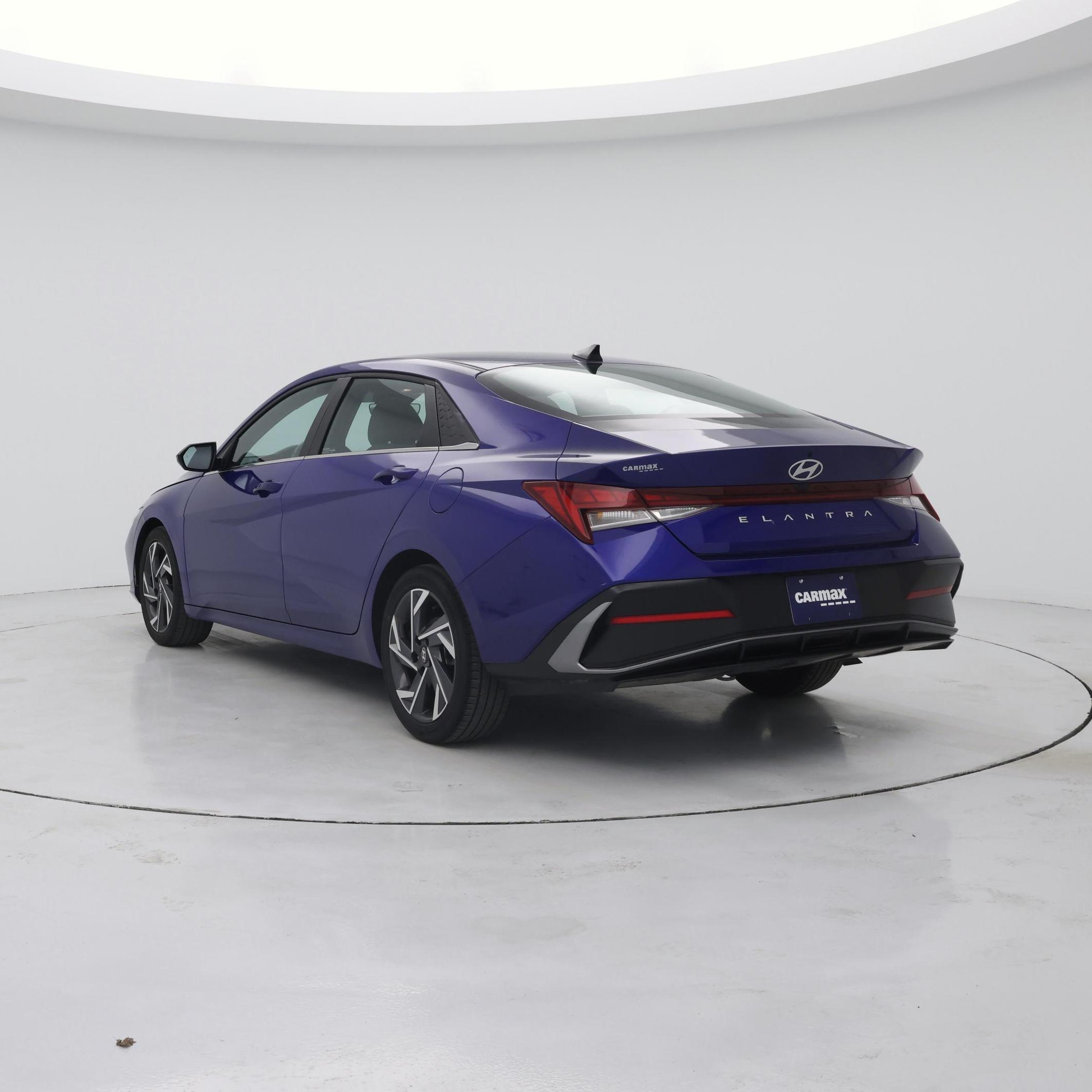 Thumbnail: 2025 Hyundai Elantra - 2