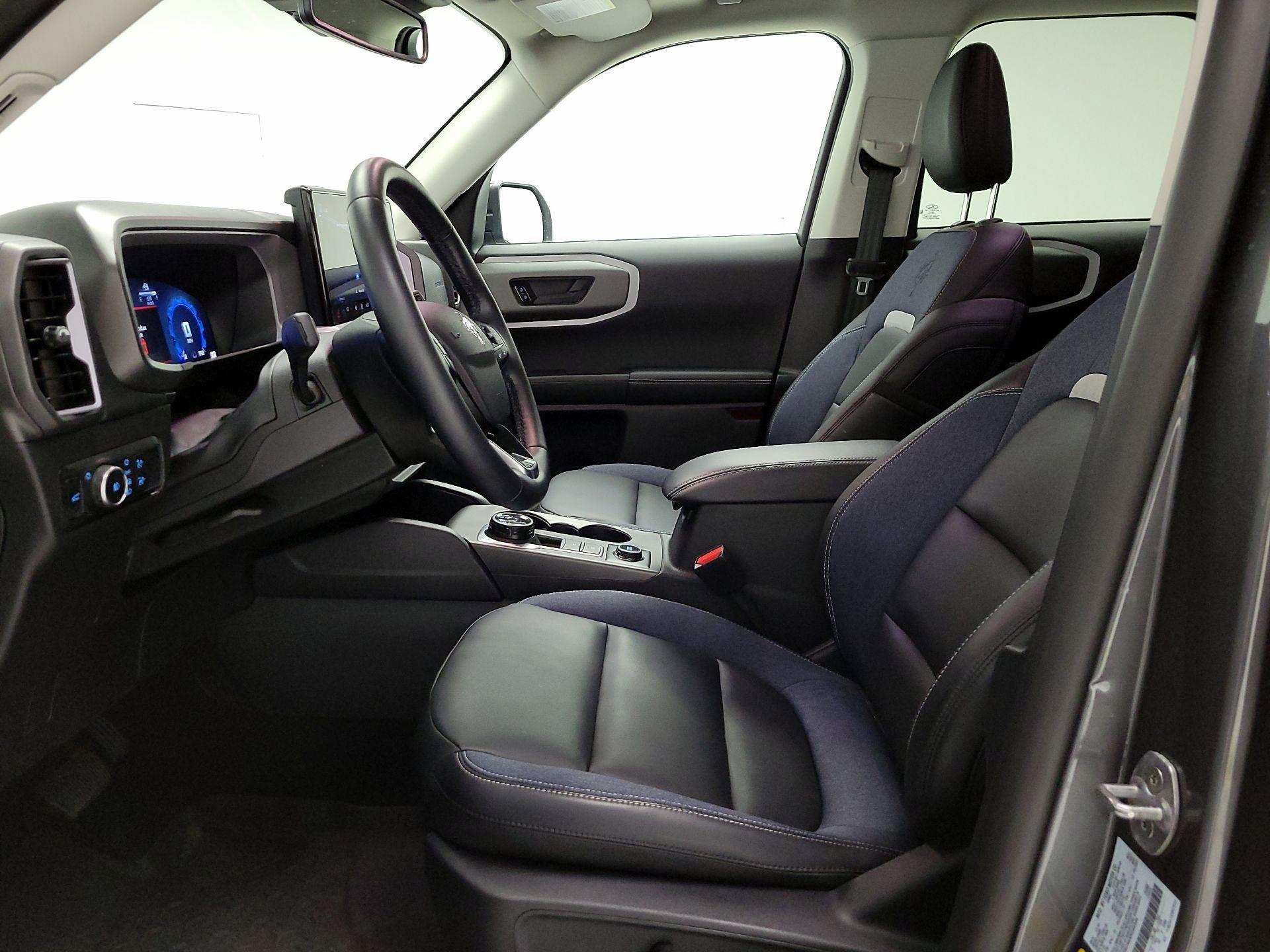 Thumbnail: 2025 Ford Bronco Sport - 11