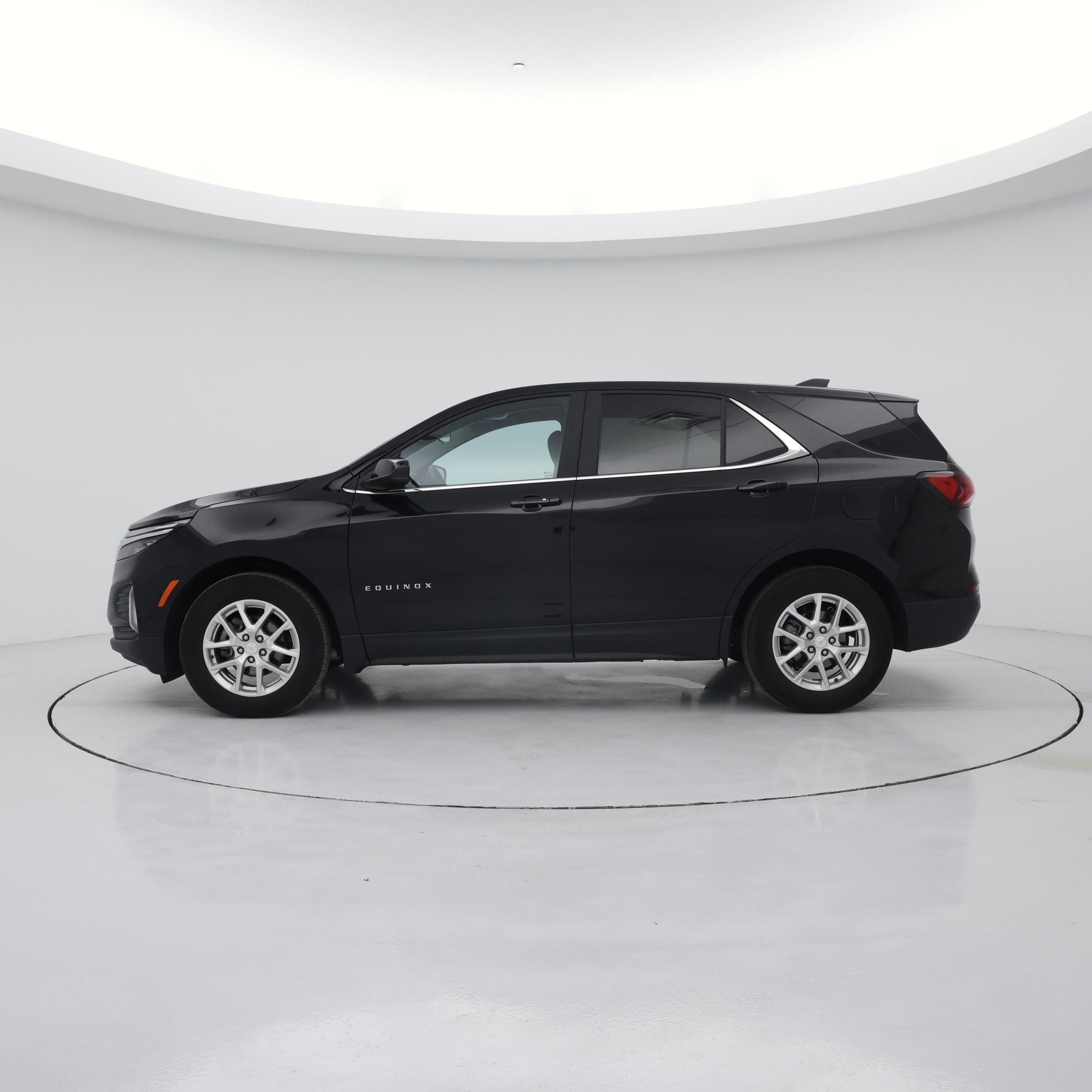 Thumbnail: 2024 Chevrolet Equinox - 3