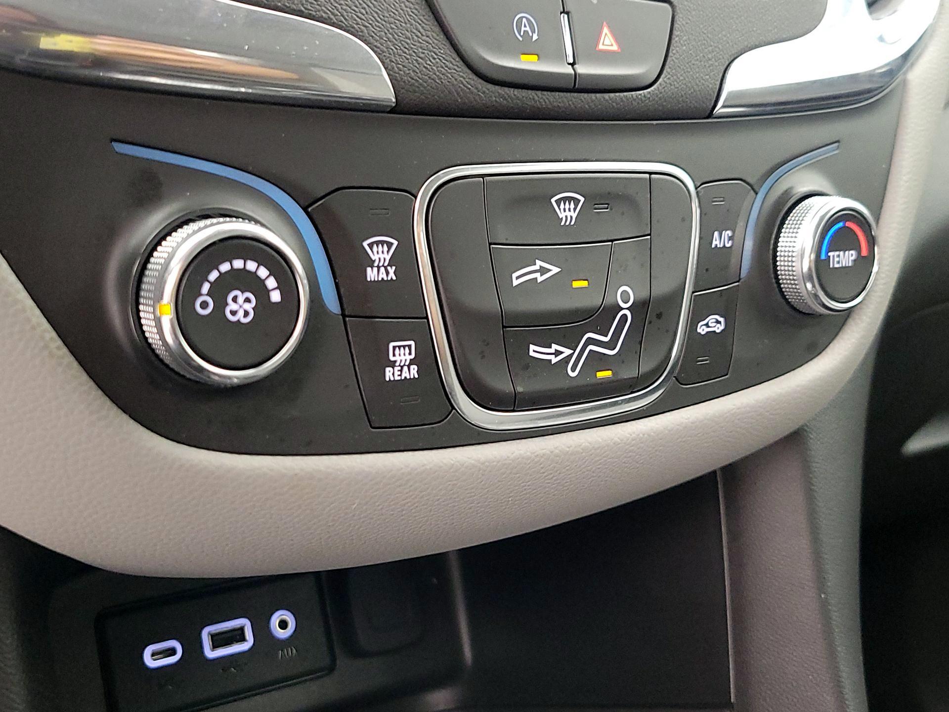 Thumbnail: 2024 Chevrolet Equinox - 16