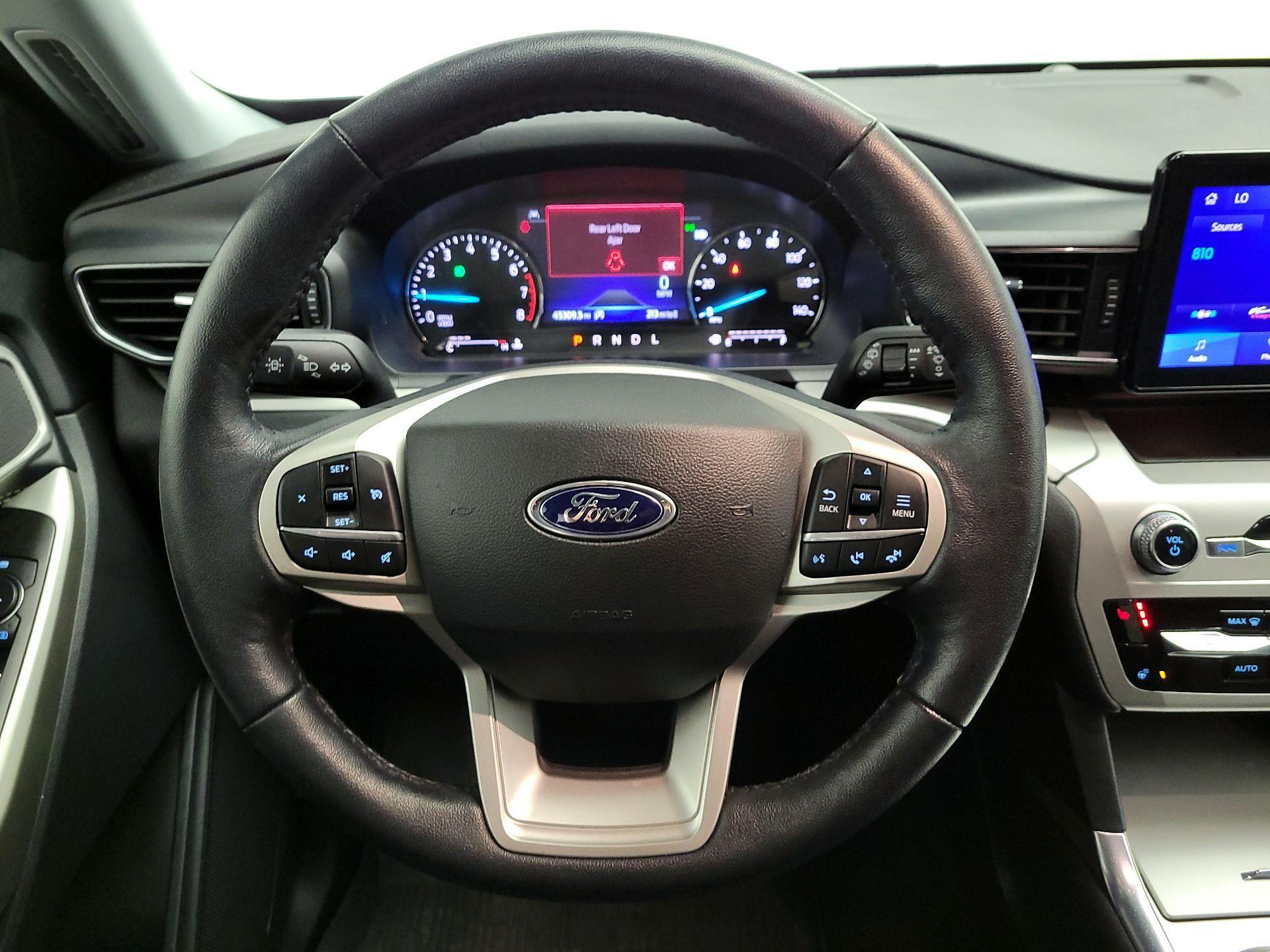 Thumbnail: 2022 Ford Explorer - 10