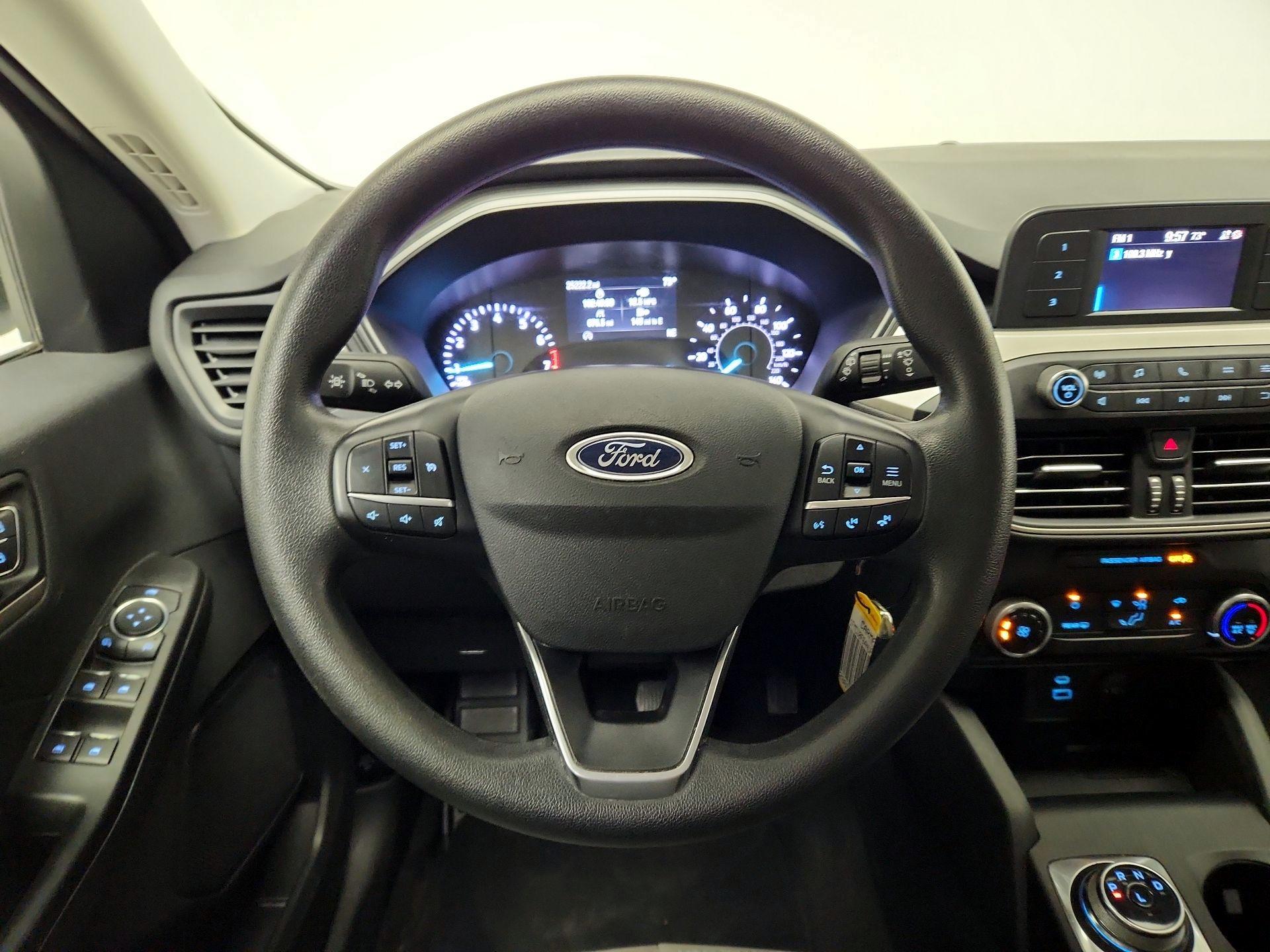 Thumbnail: 2022 Ford Escape - 10