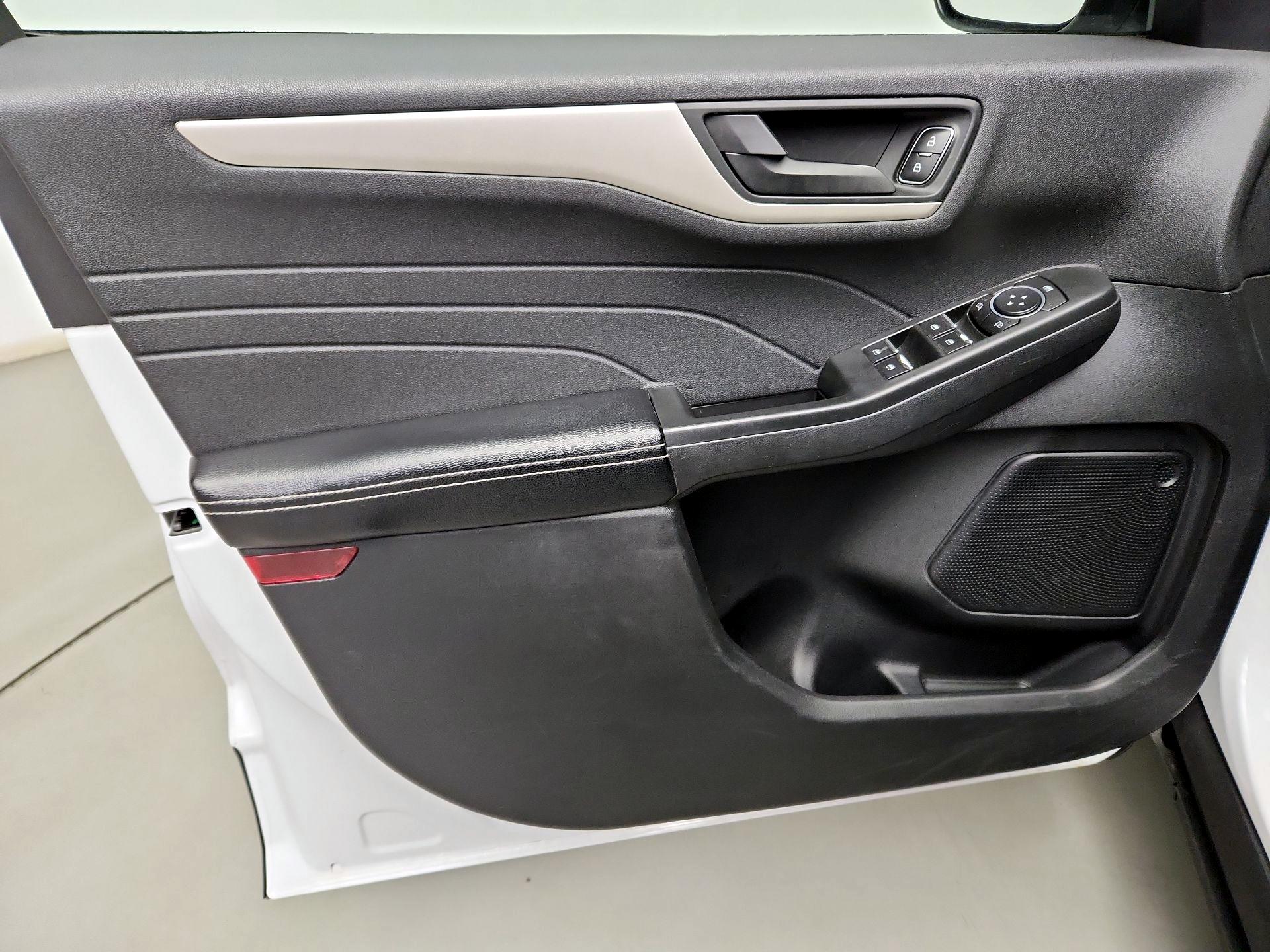 Thumbnail: 2022 Ford Escape - 12