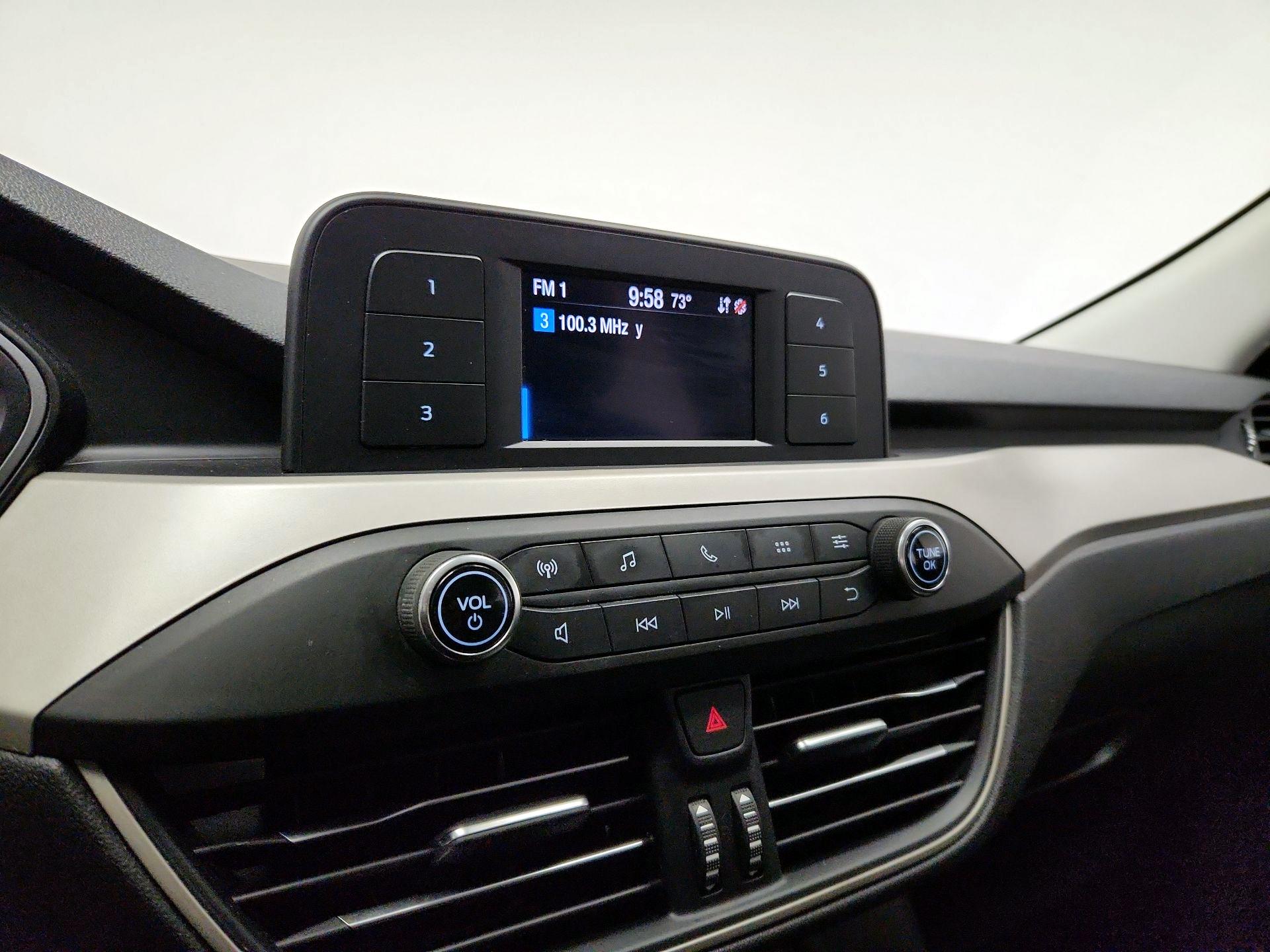 Thumbnail: 2022 Ford Escape - 15