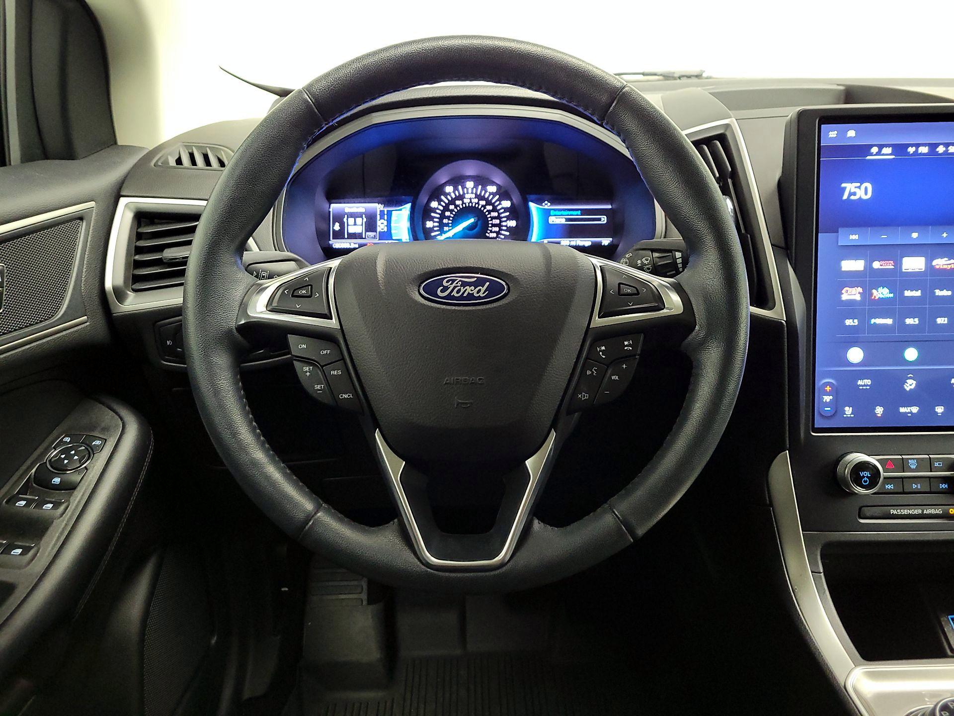 Thumbnail: 2023 Ford Edge - 10