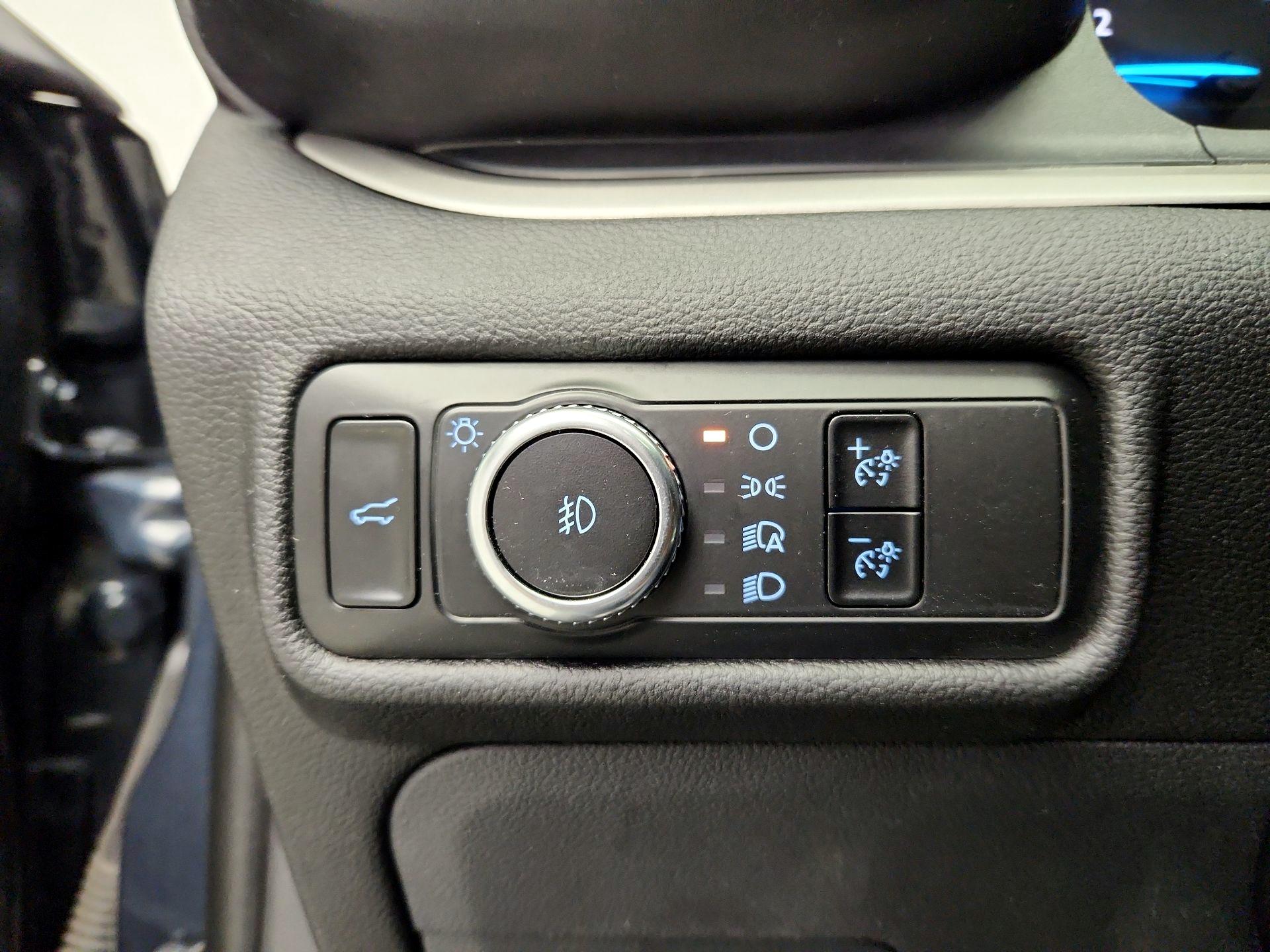 Thumbnail: 2023 Ford Explorer - 13