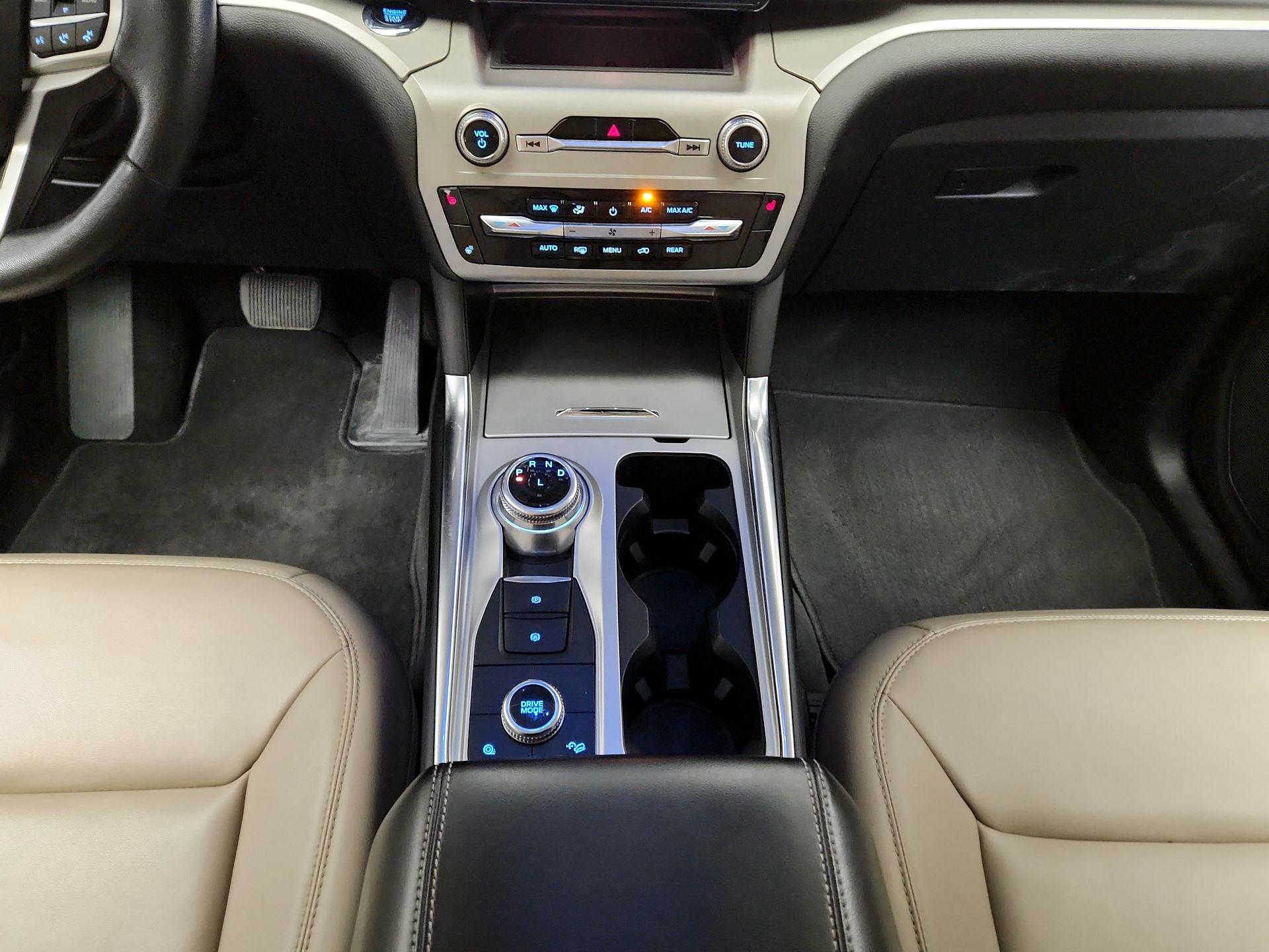 Thumbnail: 2023 Ford Explorer - 17