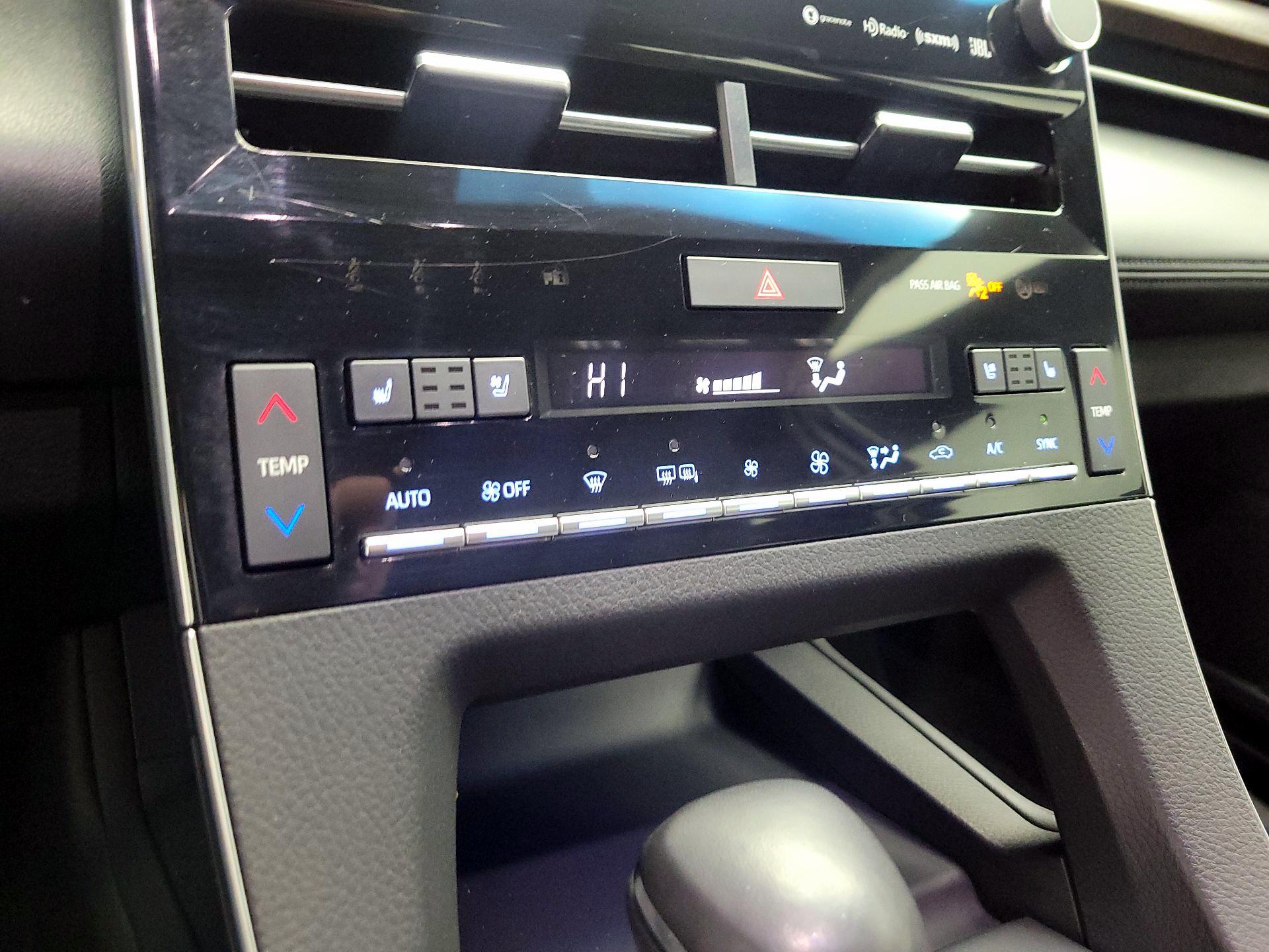 Thumbnail: 2021 Toyota Avalon - 14