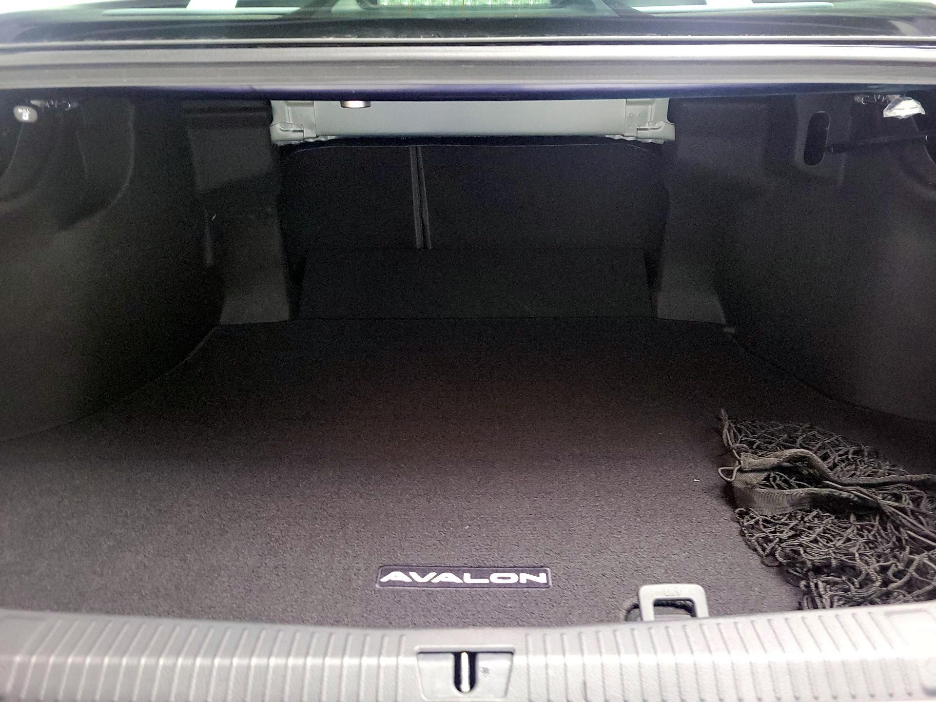 Thumbnail: 2021 Toyota Avalon - 16