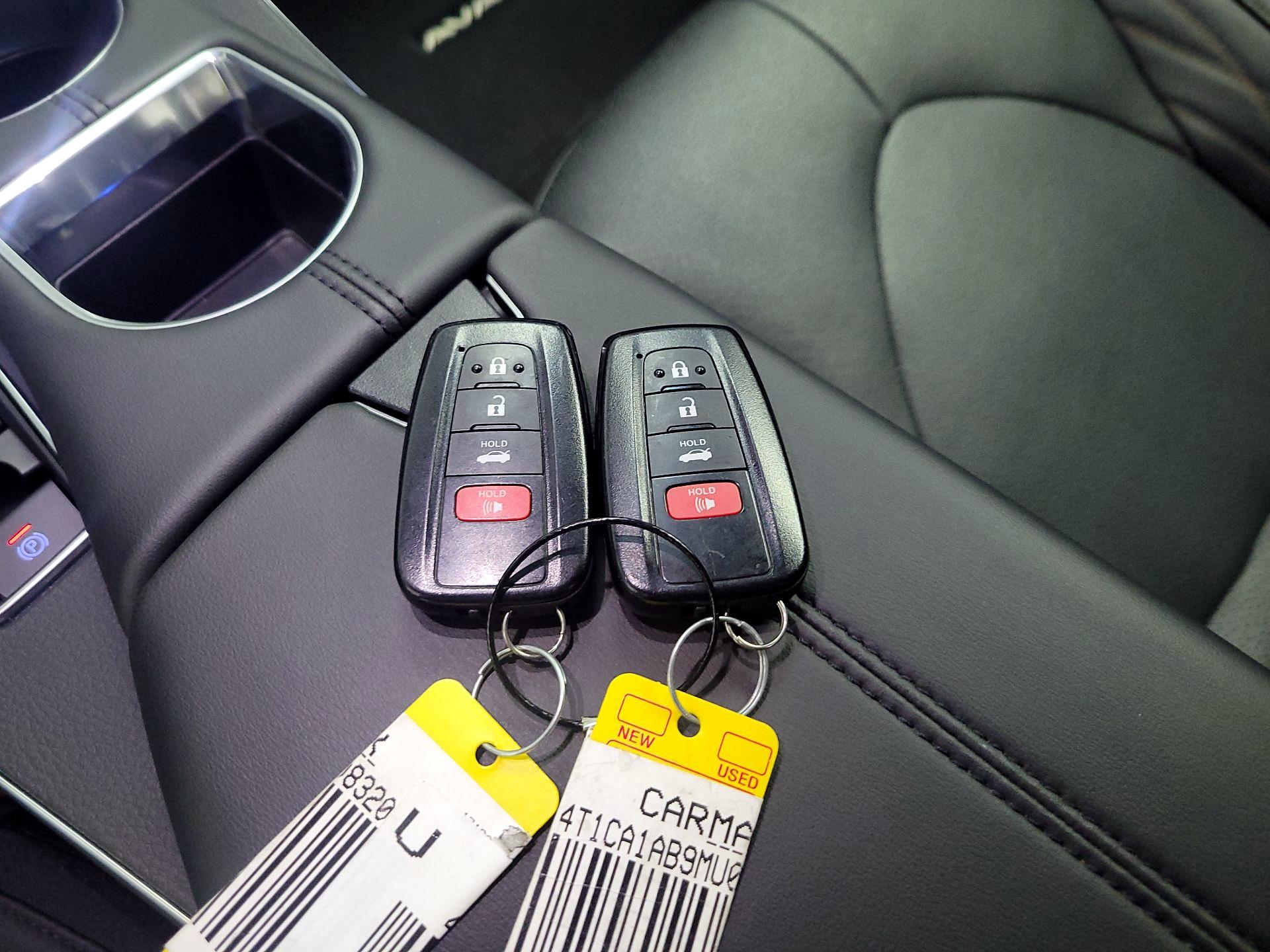 Thumbnail: 2021 Toyota Avalon - 18