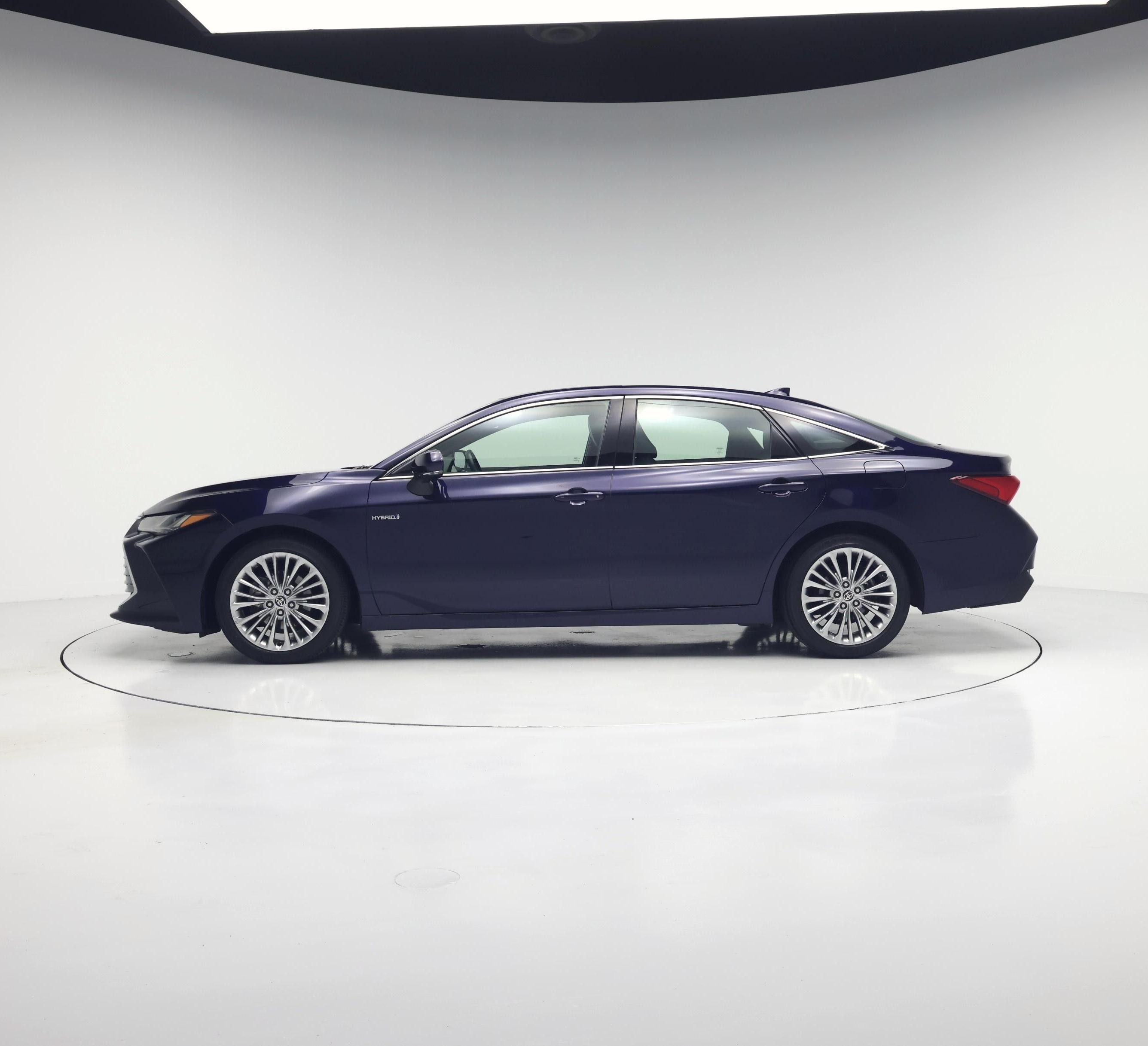 Thumbnail: 2021 Toyota Avalon - 3