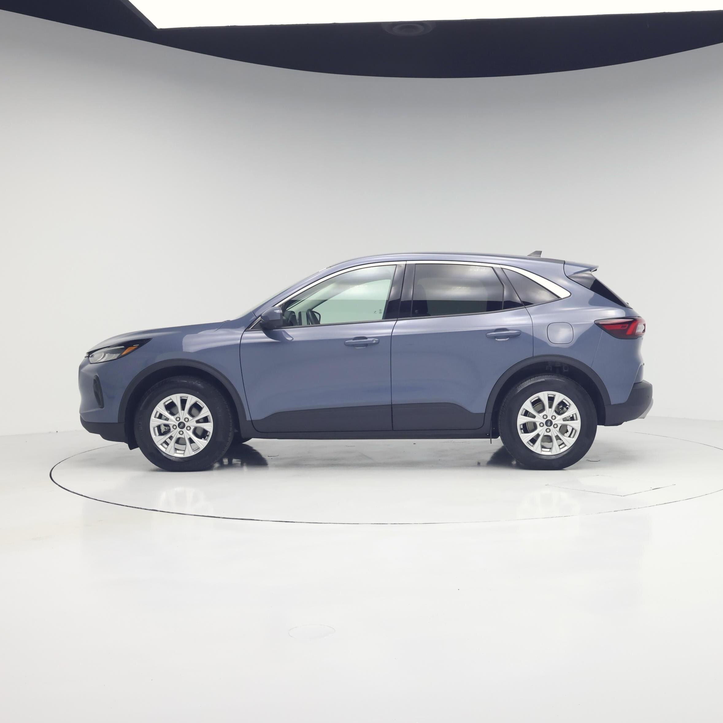 Thumbnail: 2024 Ford Escape - 3