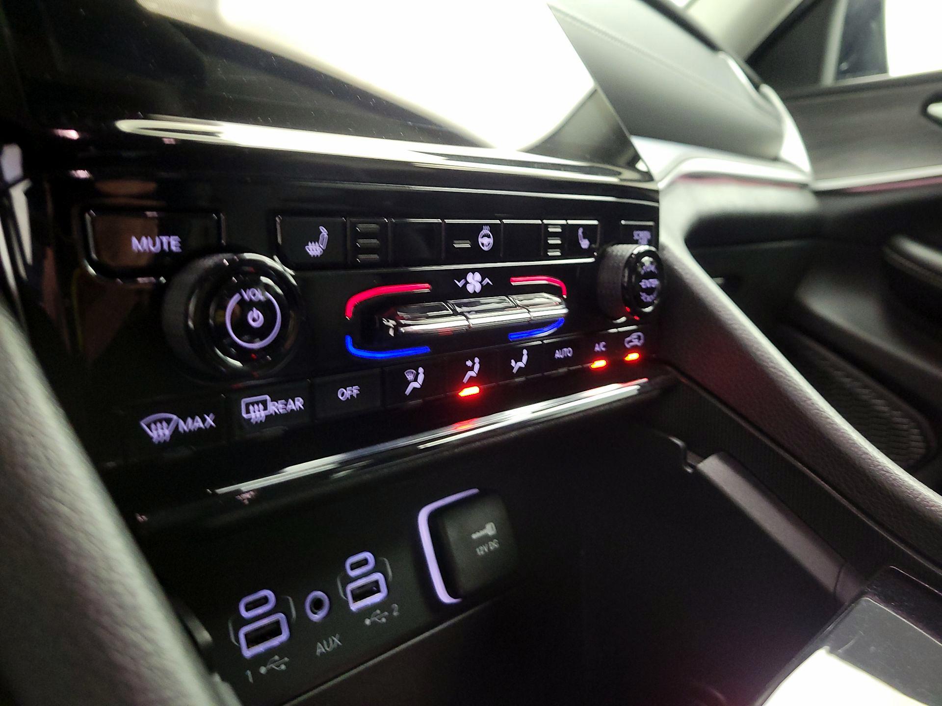 Thumbnail: 2024 Jeep Grand Cherokee - 14