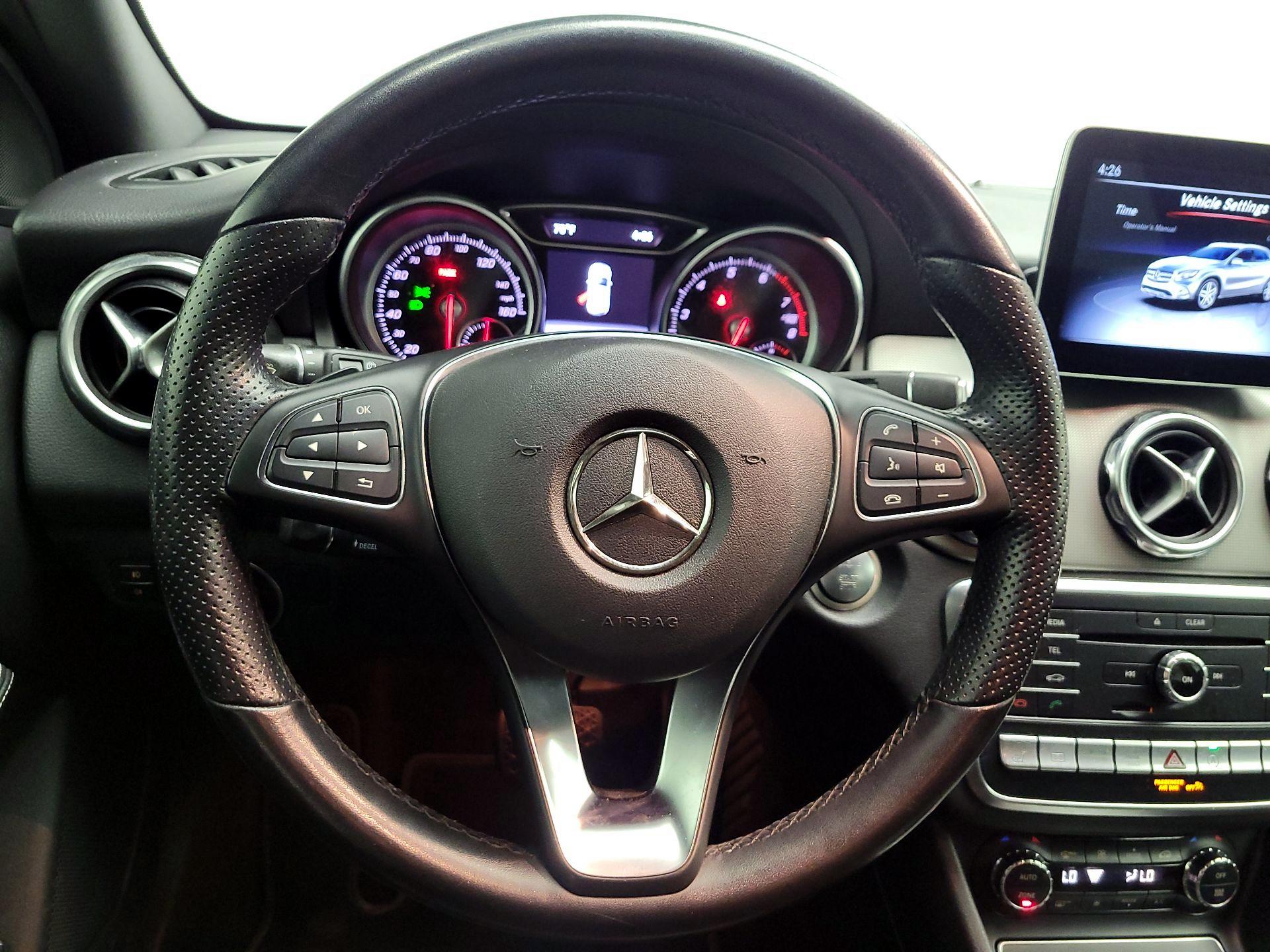 Thumbnail: 2020 Mercedes-Benz GLA - 10