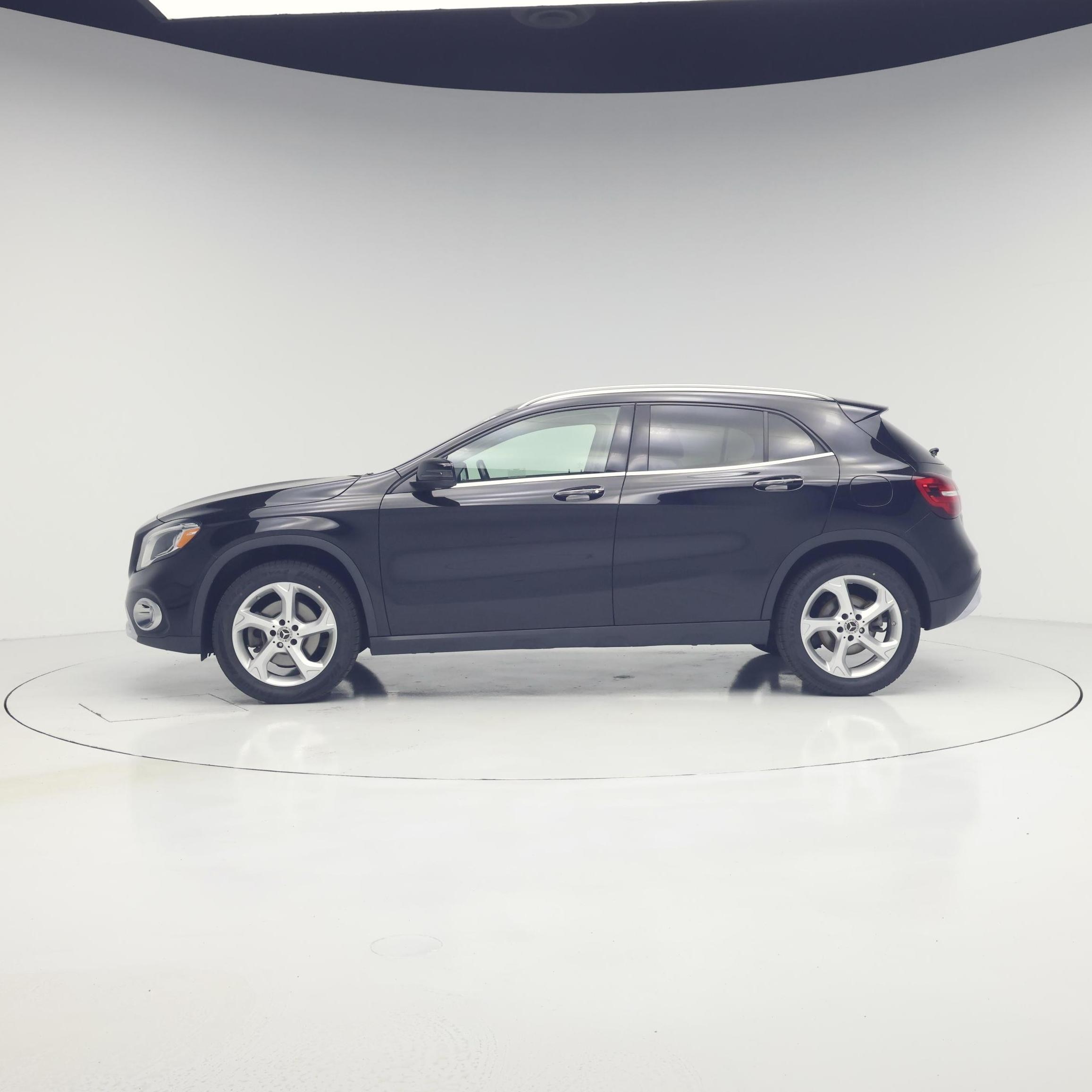 Thumbnail: 2020 Mercedes-Benz GLA - 3