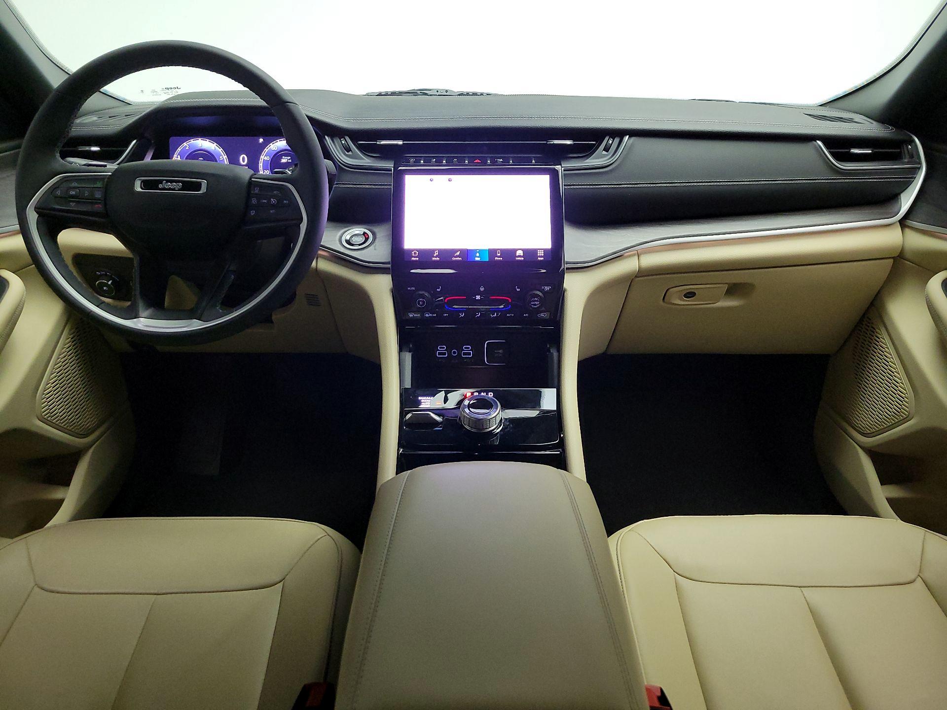 Thumbnail: 2023 Jeep Grand Cherokee - 9