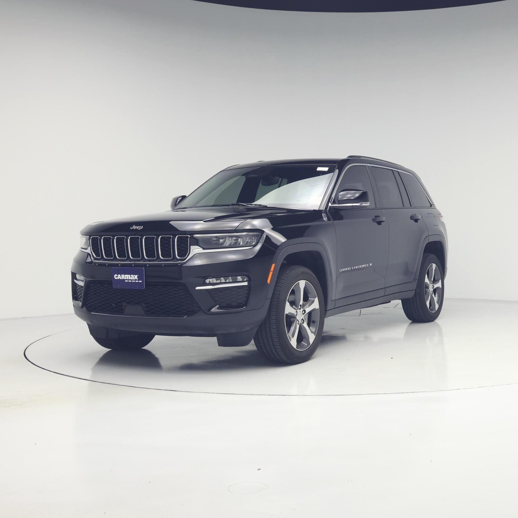 Thumbnail: 2023 Jeep Grand Cherokee - 4