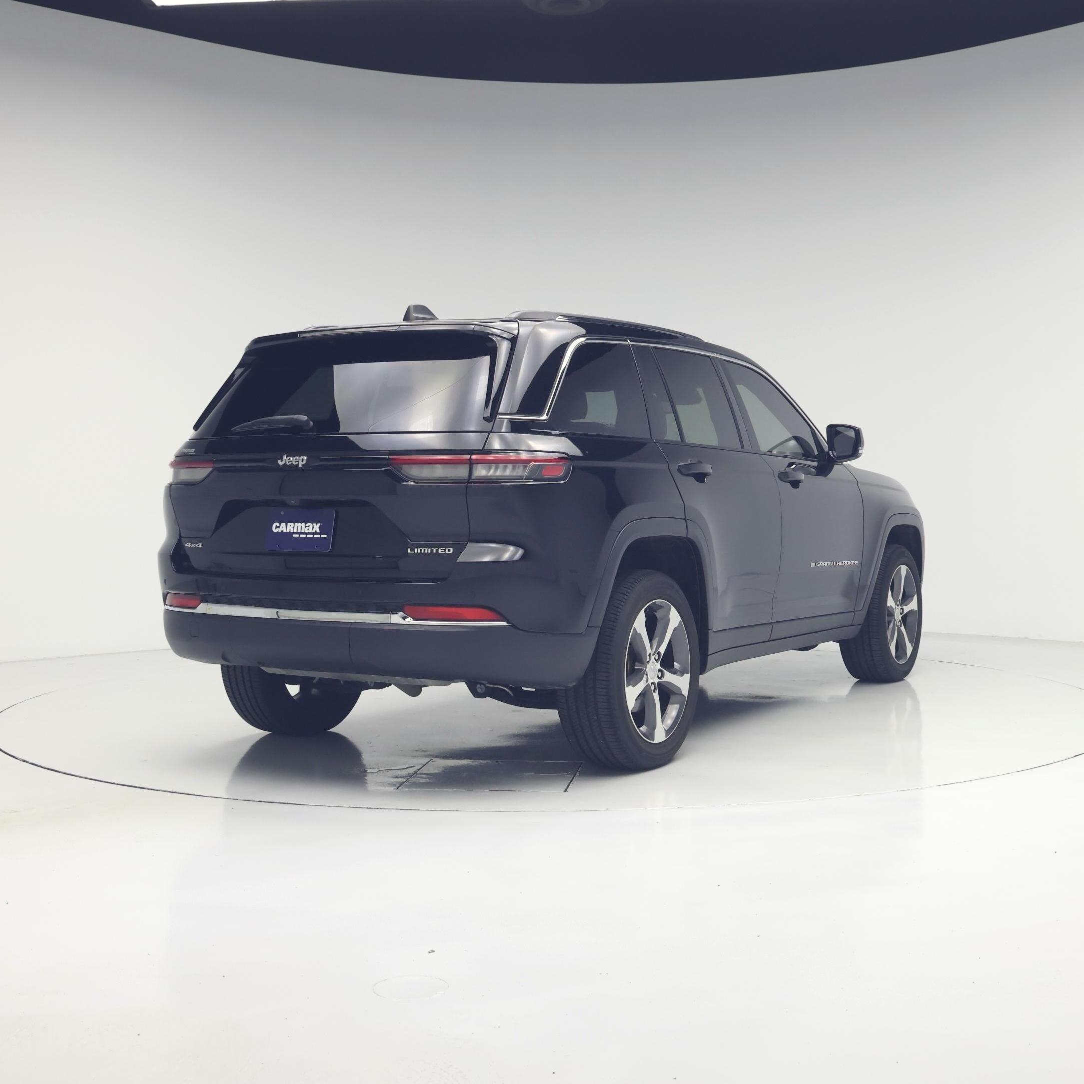 Thumbnail: 2023 Jeep Grand Cherokee - 8