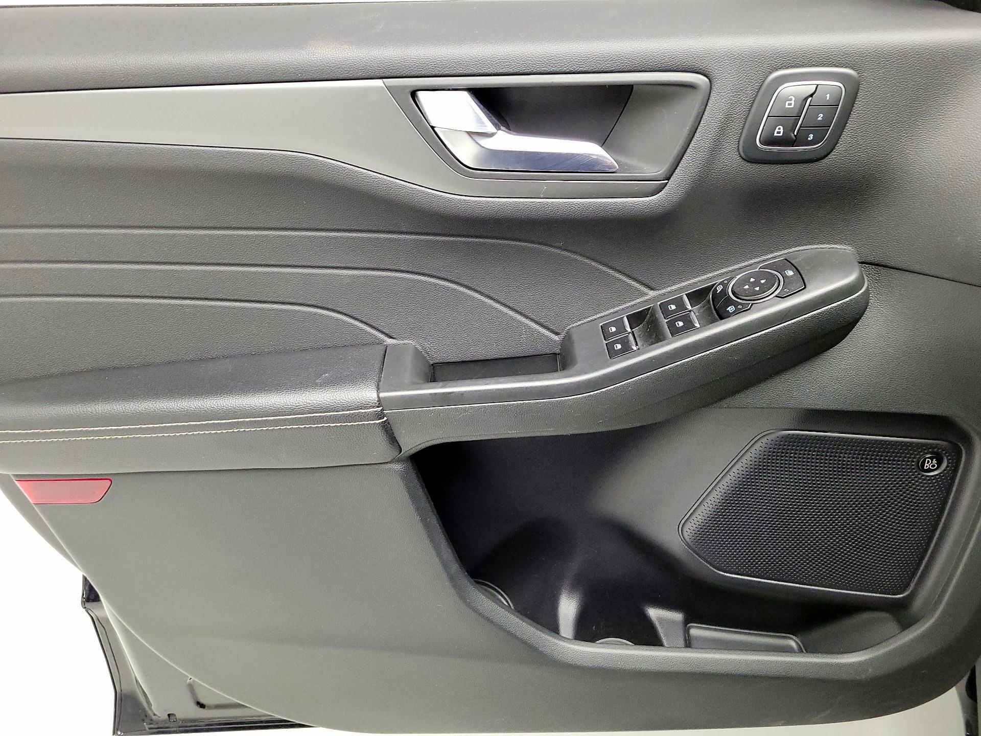 Thumbnail: 2023 Ford Escape - 12