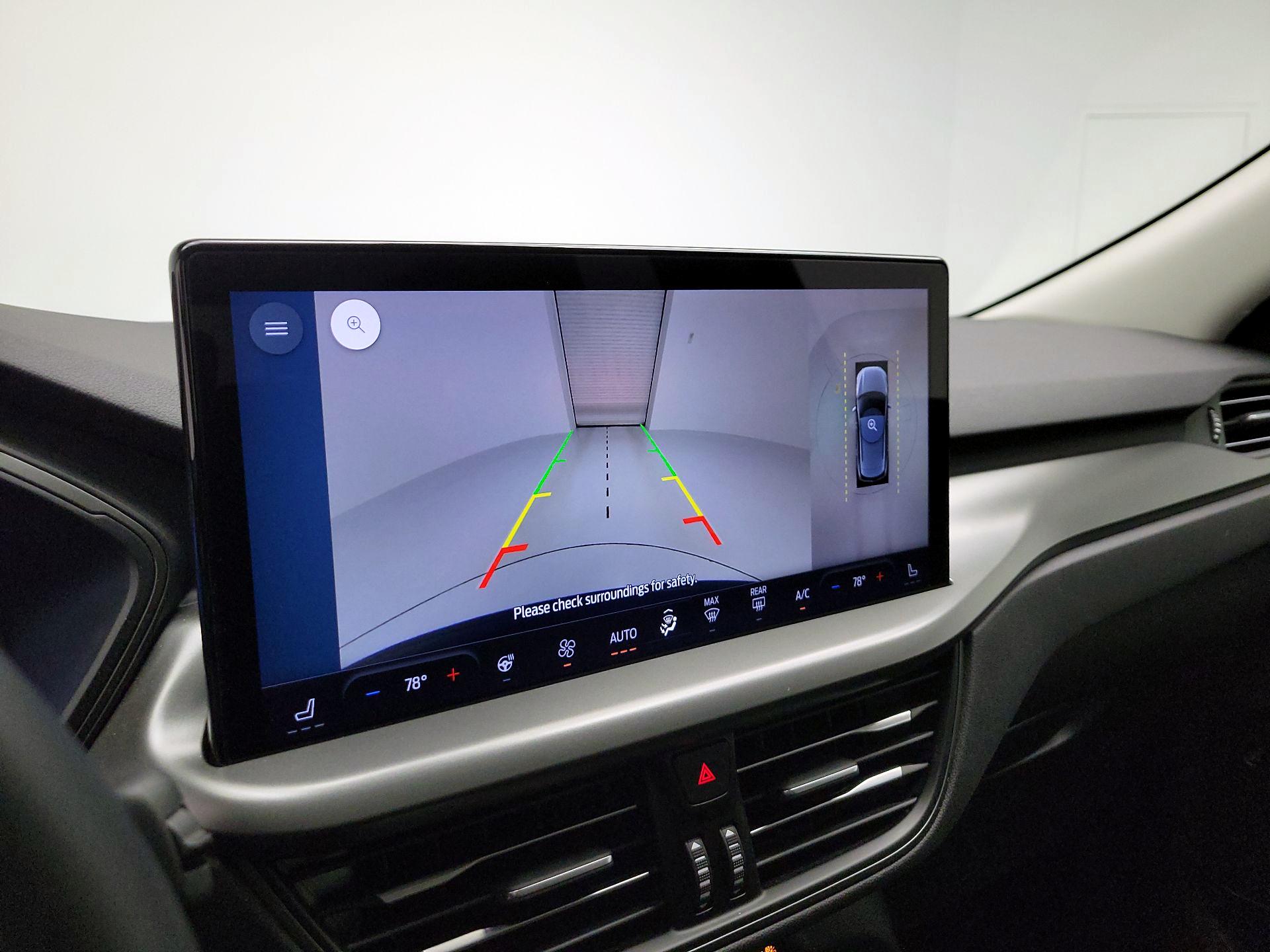 Thumbnail: 2023 Ford Escape - 14