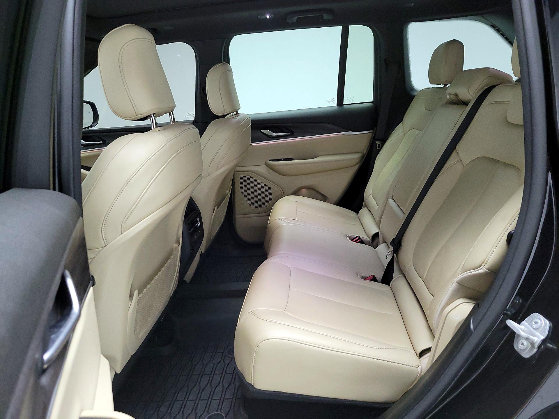 Thumbnail: 2023 Jeep Grand Cherokee - 19