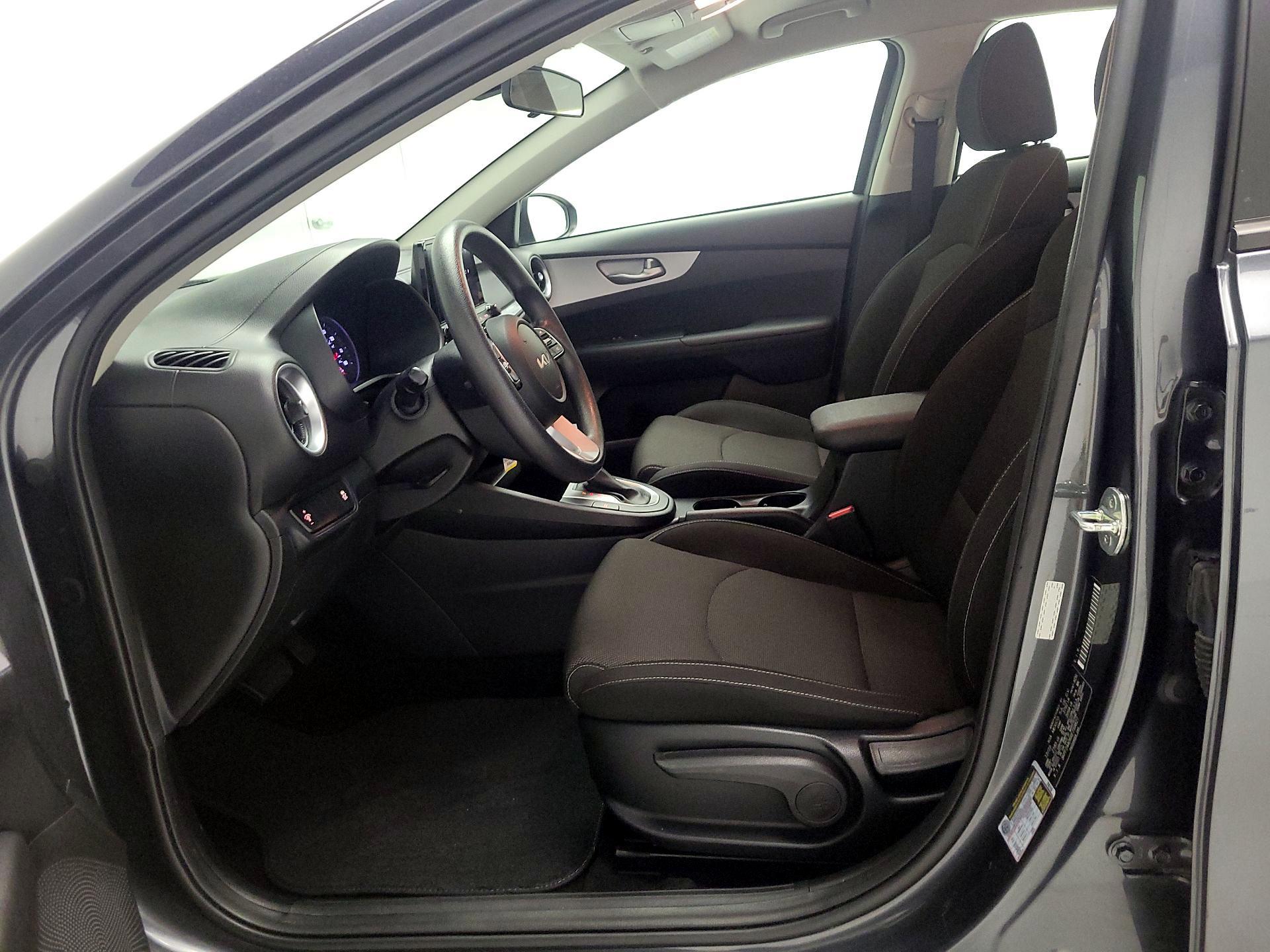 Thumbnail: 2024 Kia Forte - 11