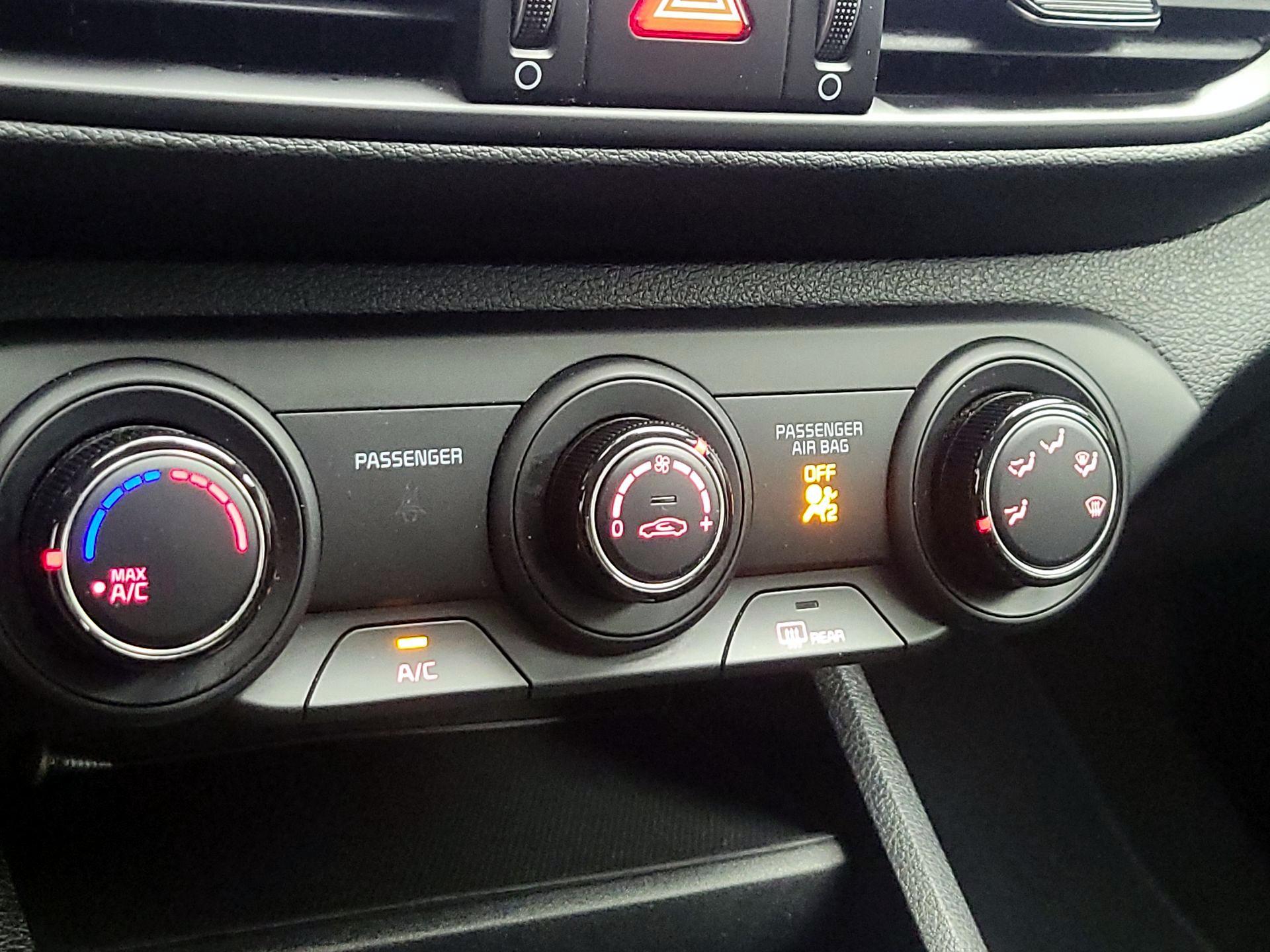 Thumbnail: 2024 Kia Forte - 16