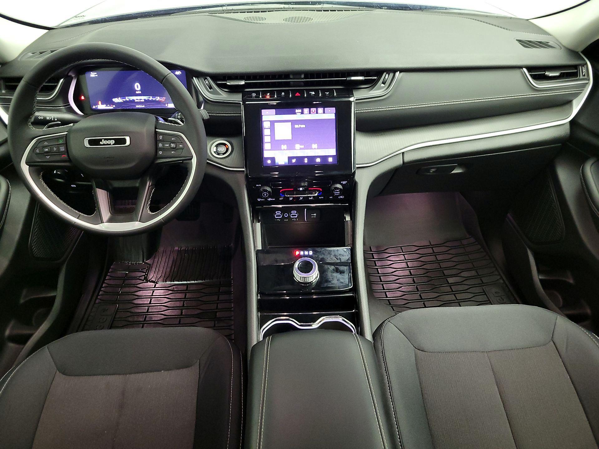 Thumbnail: 2023 Jeep Grand Cherokee - 9