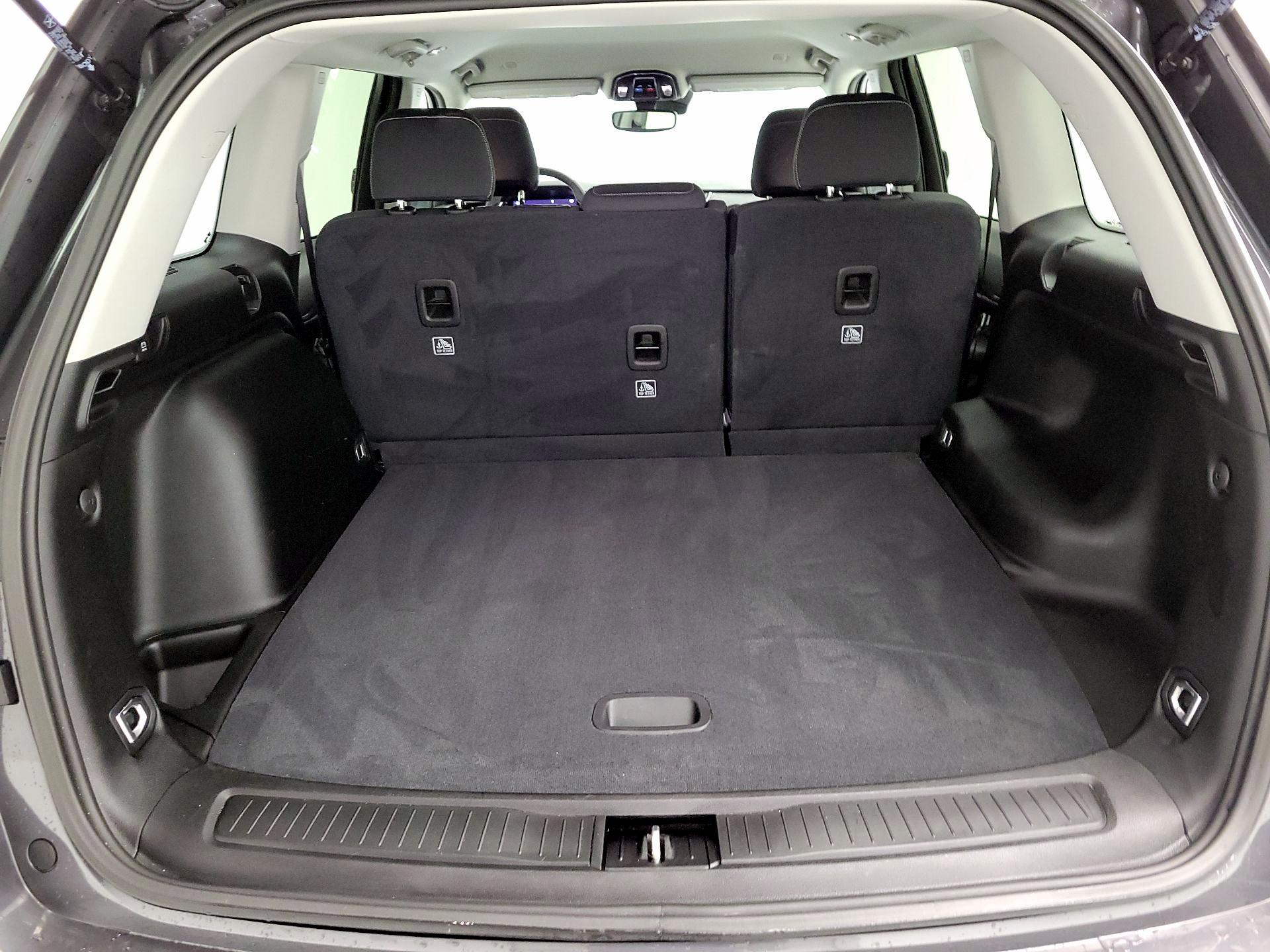 Thumbnail: 2023 Jeep Grand Cherokee - 16