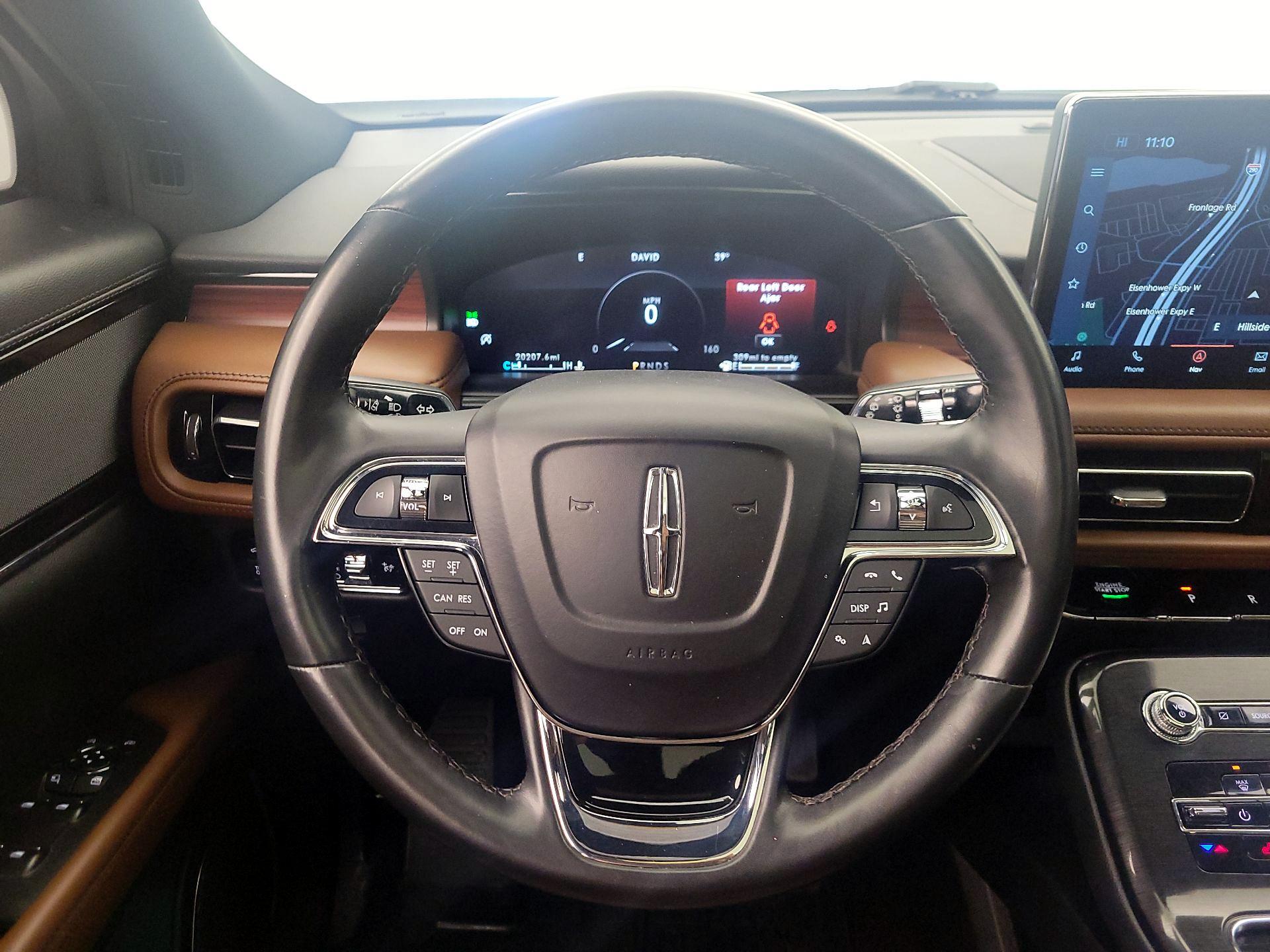 Thumbnail: 2023 Lincoln Nautilus - 10