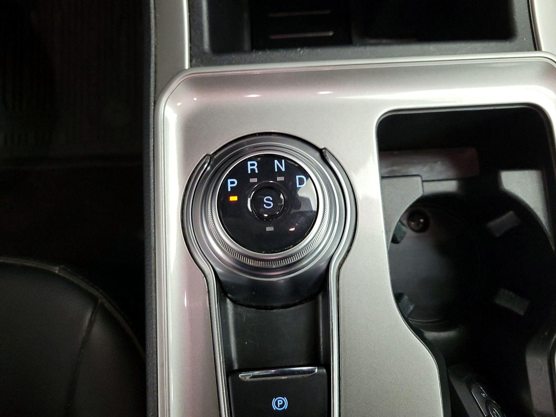 Thumbnail: 2024 Ford Edge - 15