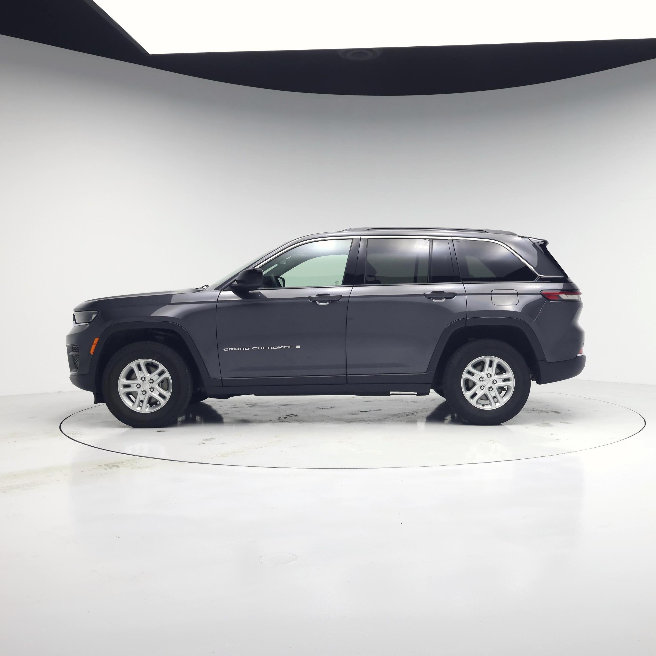 Thumbnail: 2024 Jeep Grand Cherokee - 3