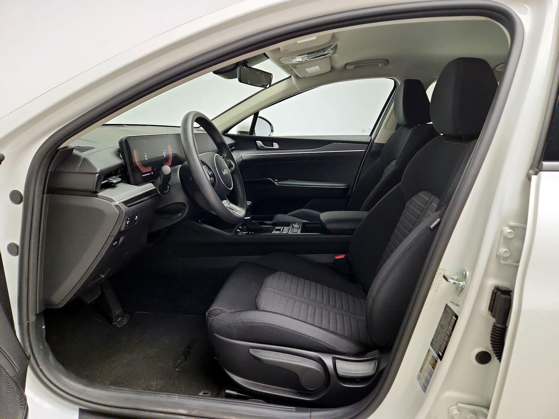 Thumbnail: 2025 Kia K5 - 11