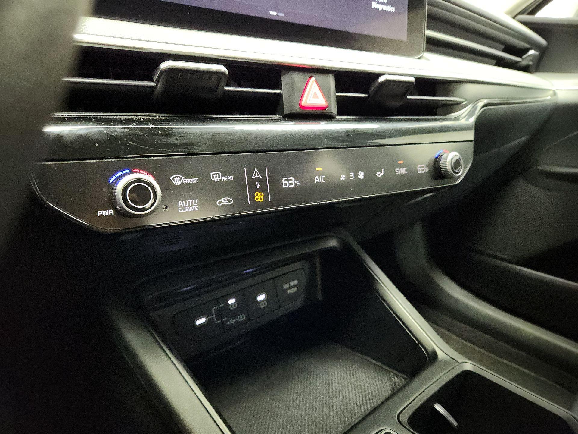 Thumbnail: 2025 Kia K5 - 16