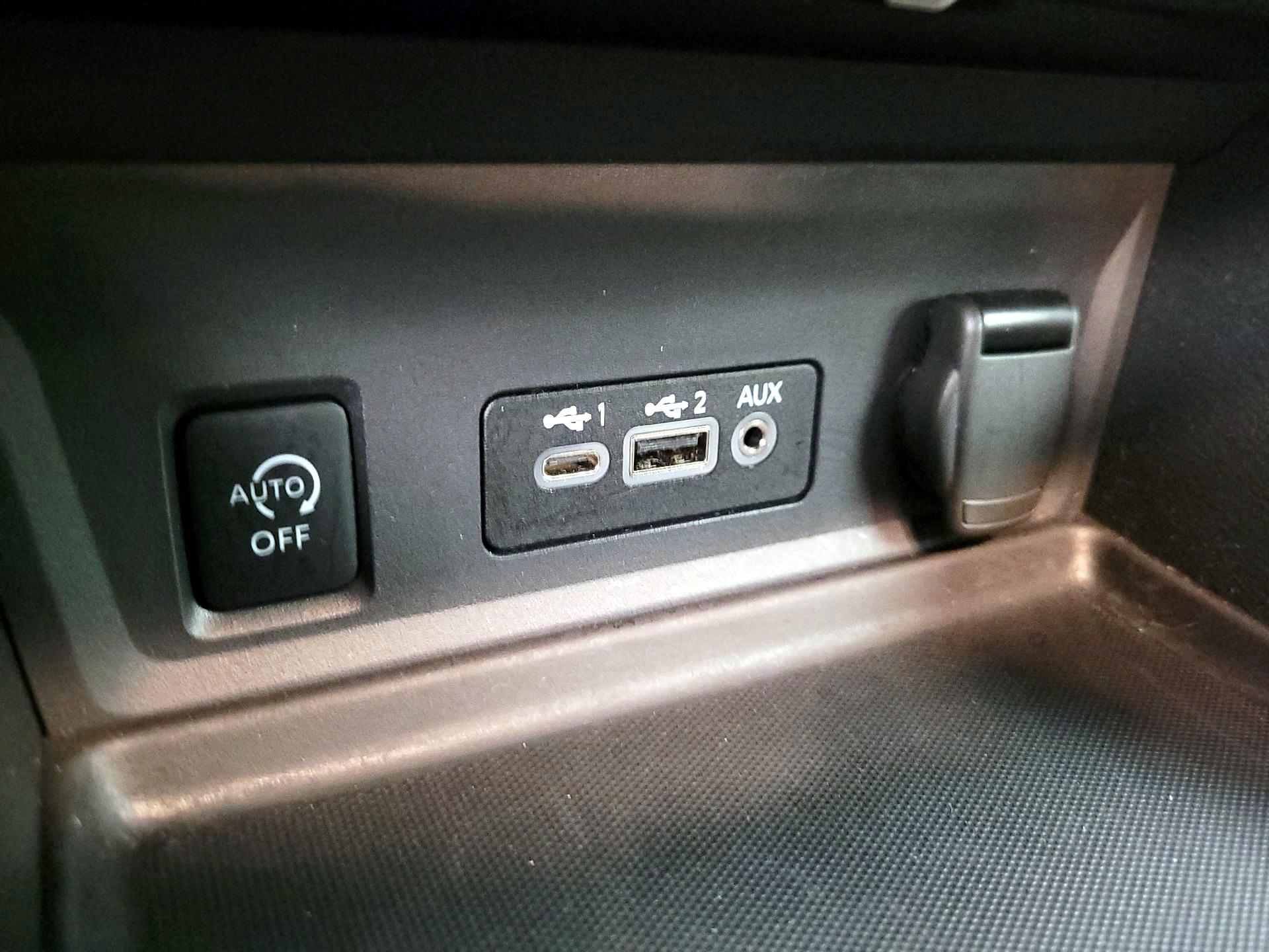 Thumbnail: 2025 Nissan Sentra - 18