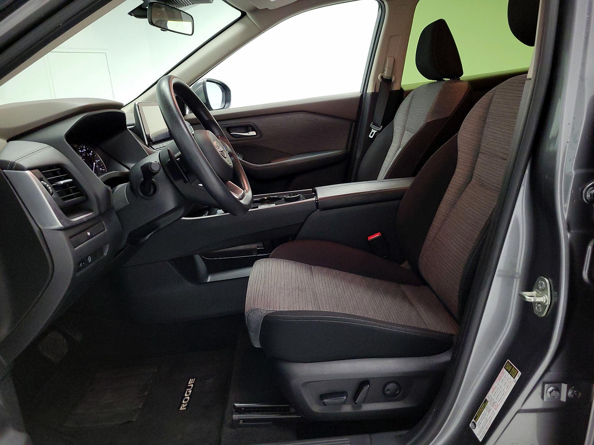 Thumbnail: 2023 Nissan Rogue - 11