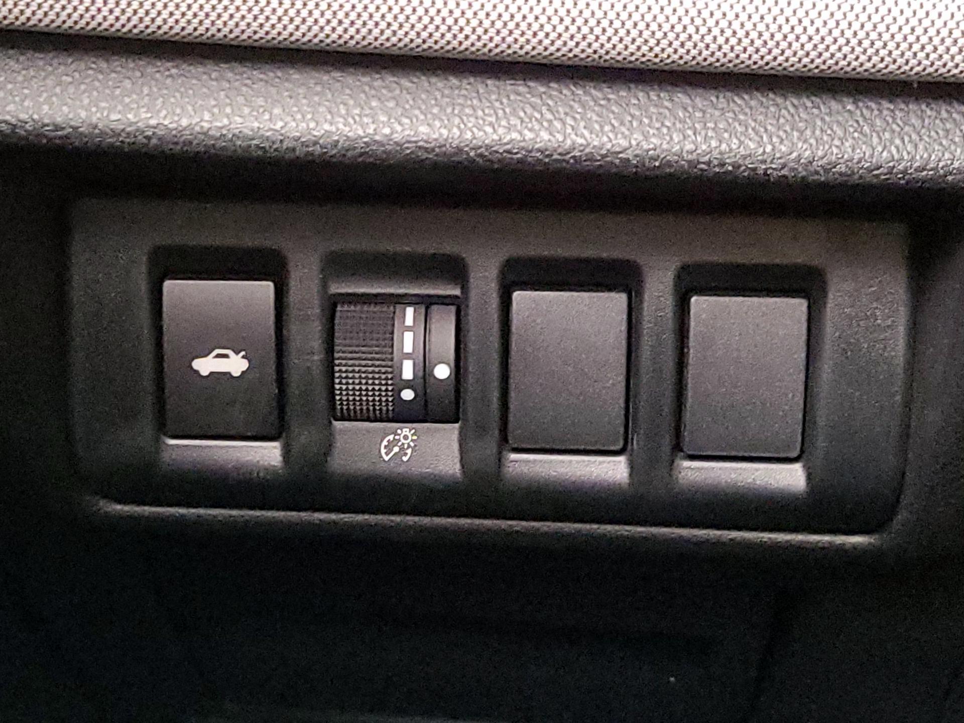 Thumbnail: 2022 Subaru Legacy - 13