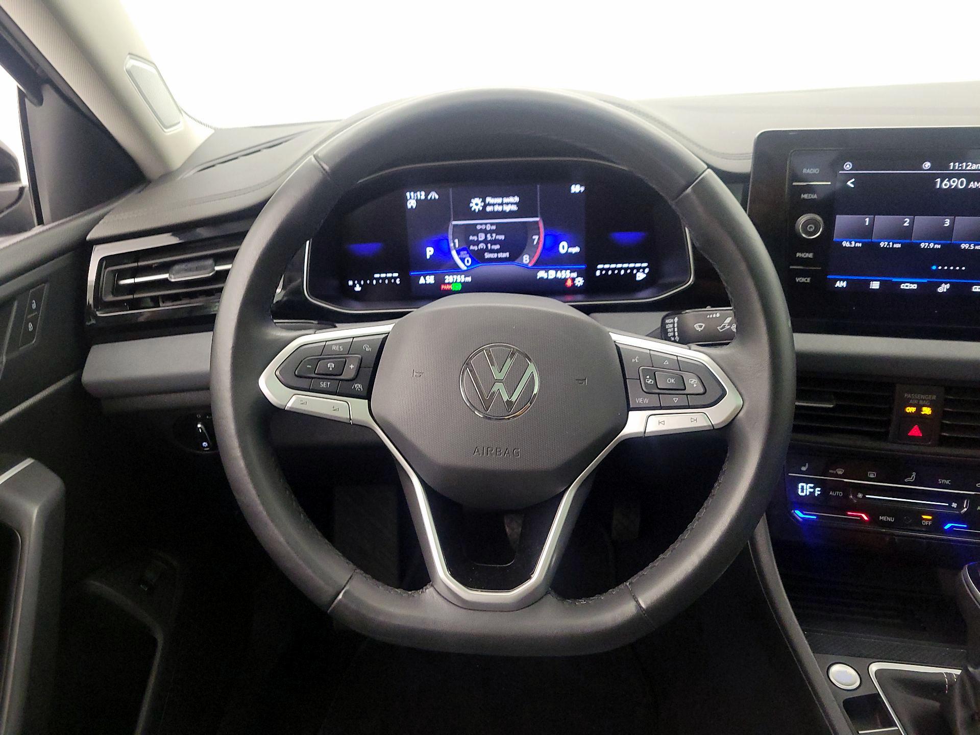 Thumbnail: 2025 Volkswagen Jetta - 10