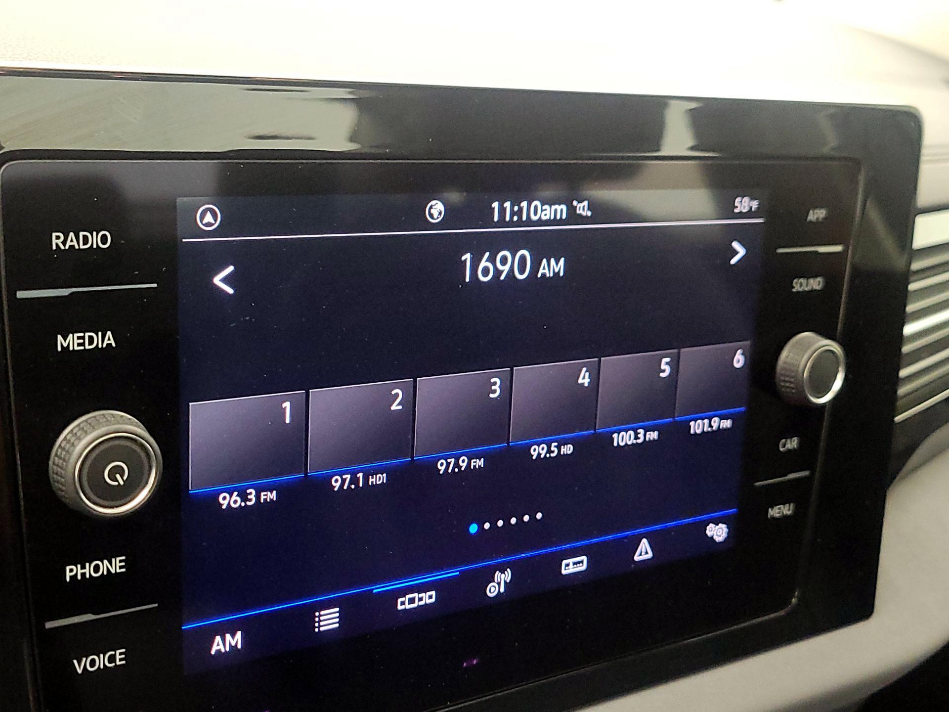 Thumbnail: 2025 Volkswagen Jetta - 15