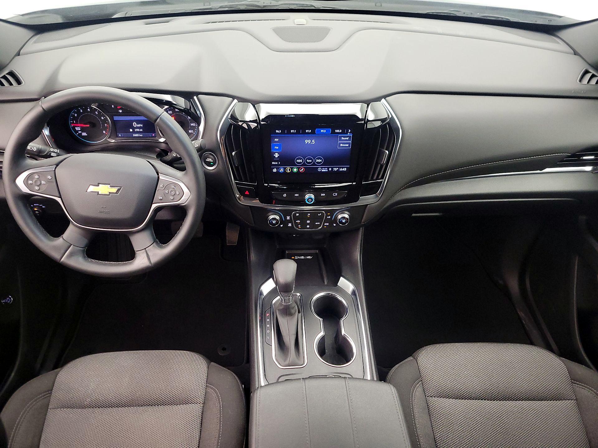 Thumbnail: 2023 Chevrolet Traverse - 9