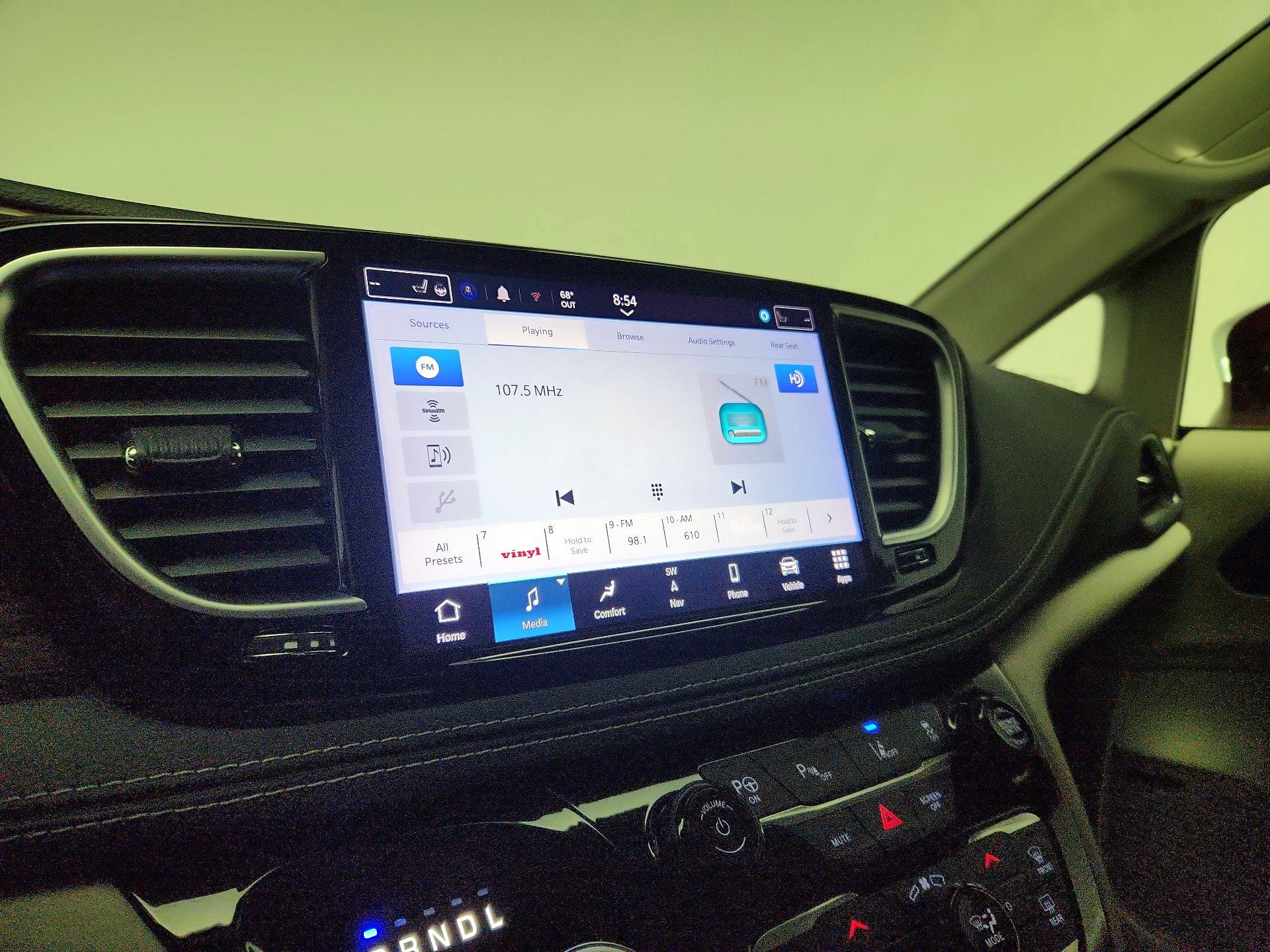Thumbnail: 2022 Chrysler Pacifica - 16