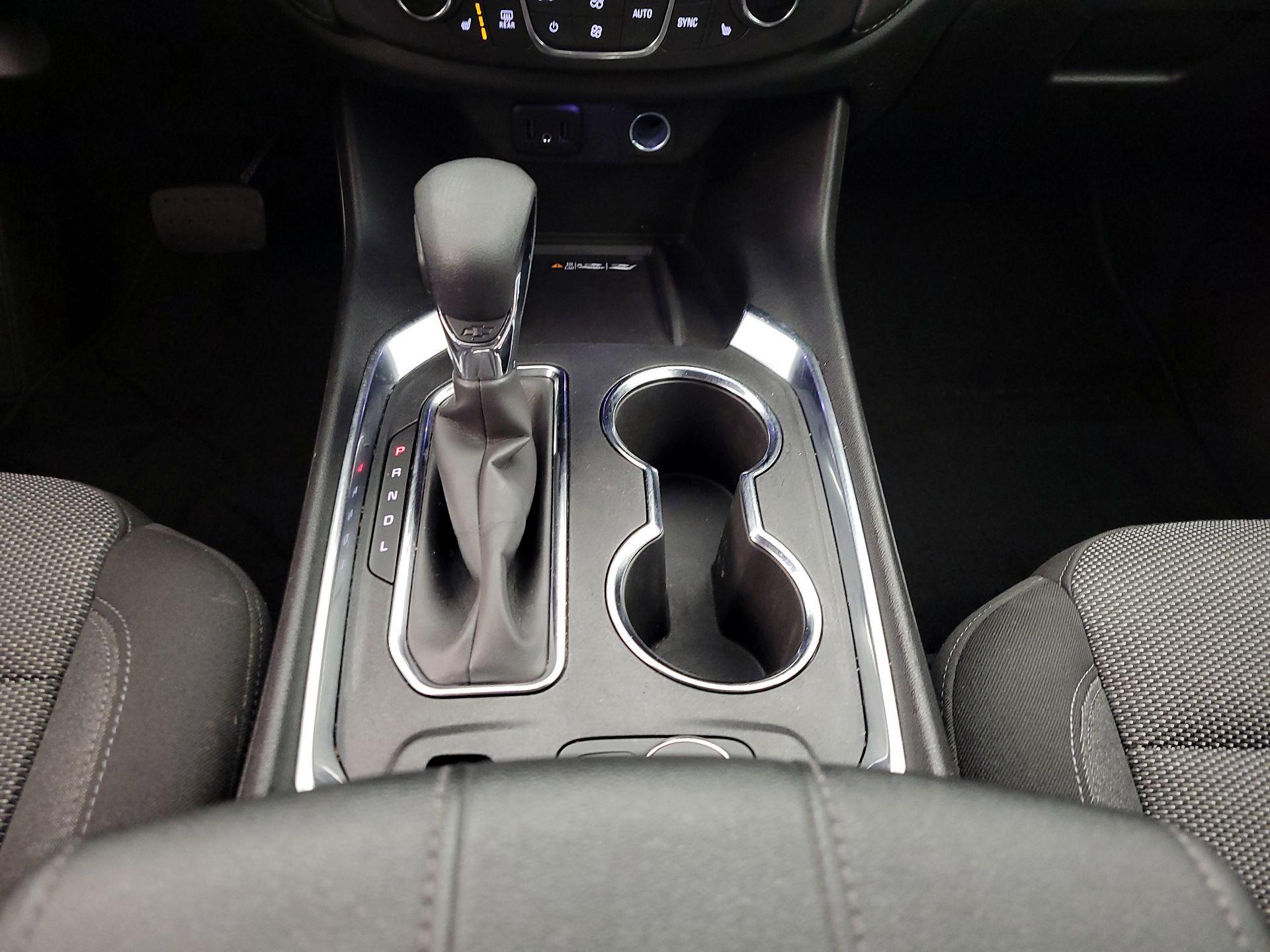 Thumbnail: 2022 Chevrolet Traverse - 17