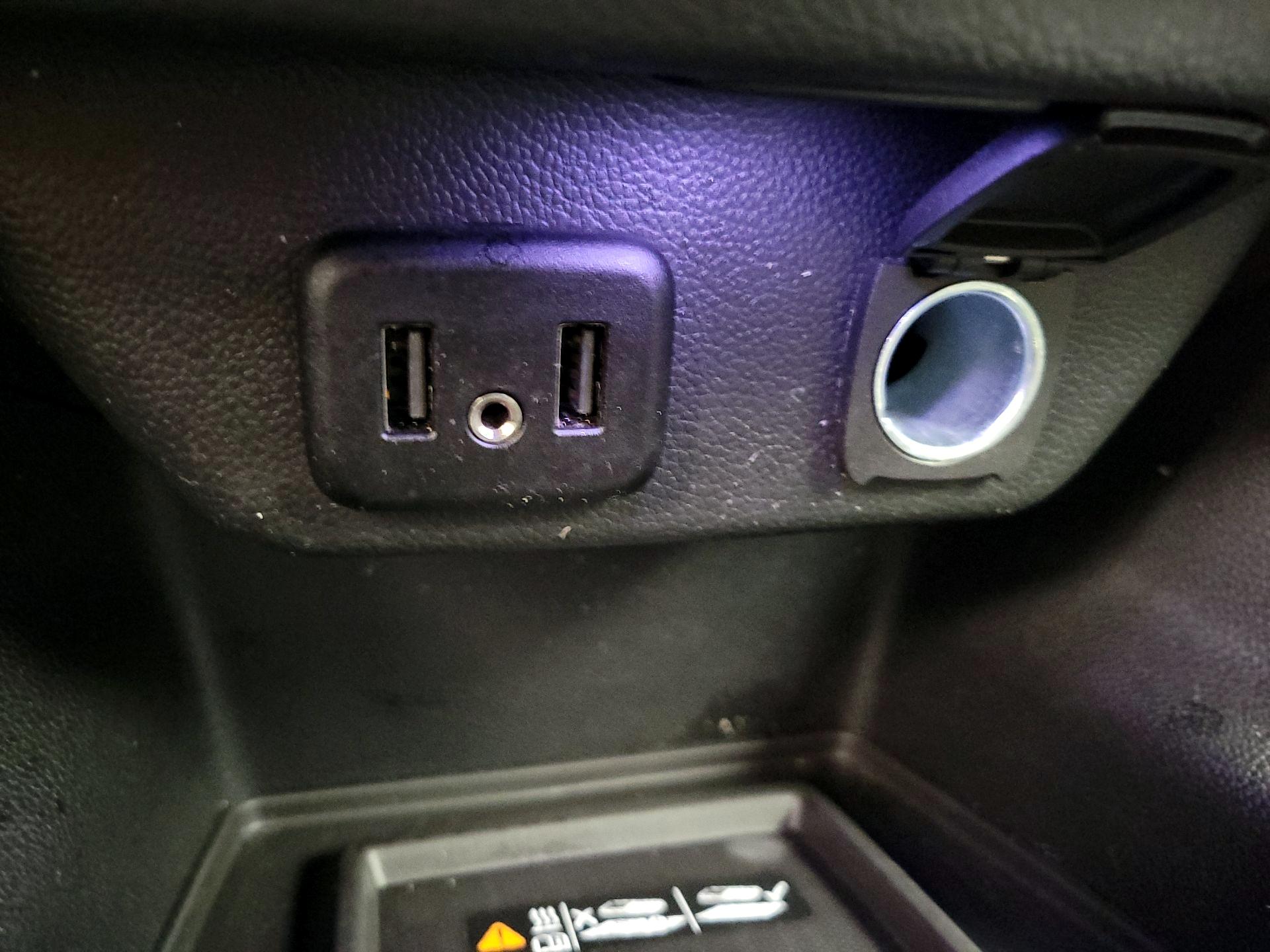 Thumbnail: 2022 Chevrolet Traverse - 18