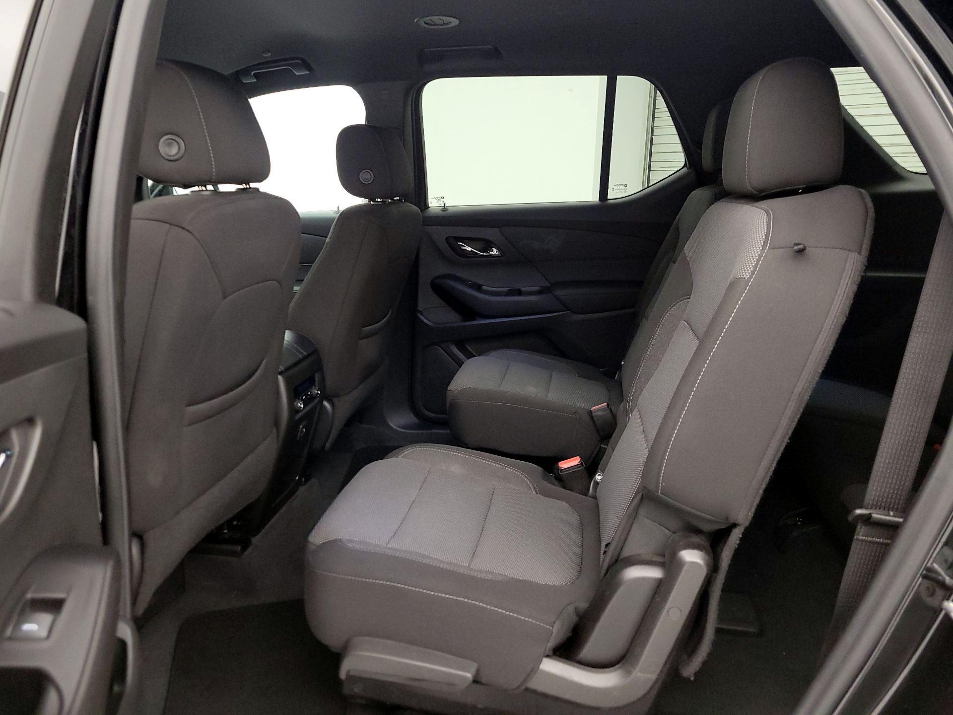 Thumbnail: 2022 Chevrolet Traverse - 19