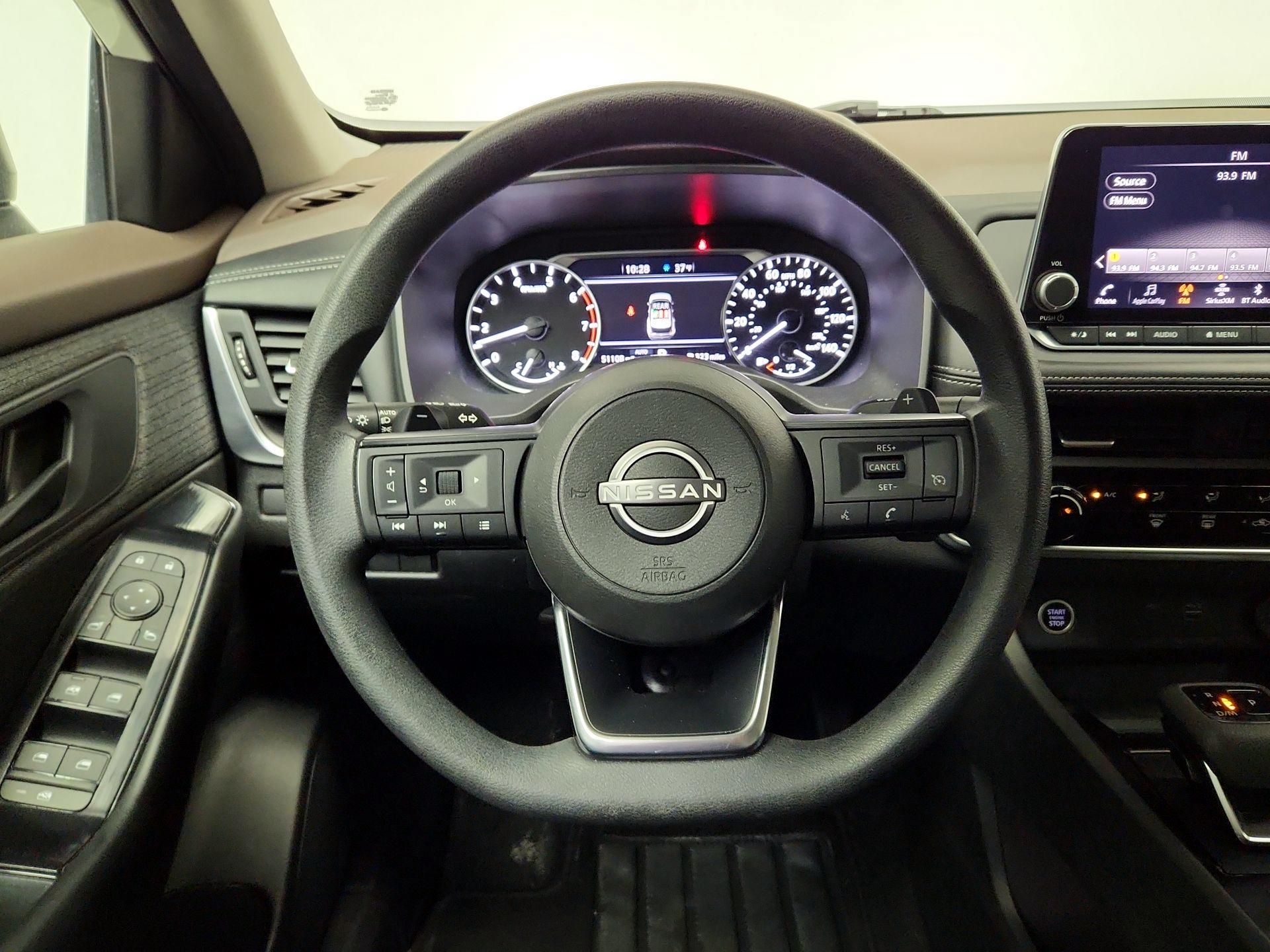 Thumbnail: 2023 Nissan Rogue - 10