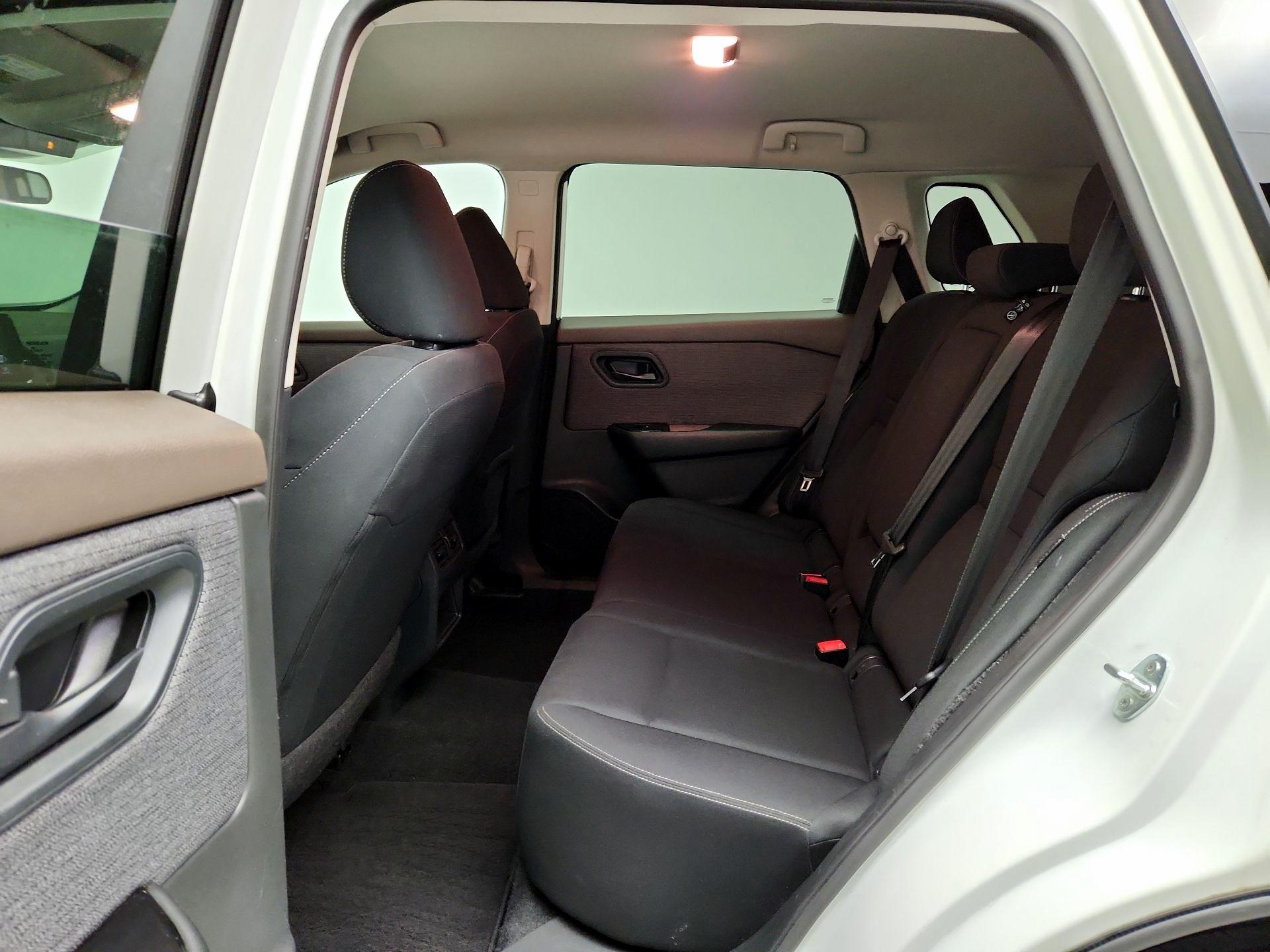 Thumbnail: 2023 Nissan Rogue - 19