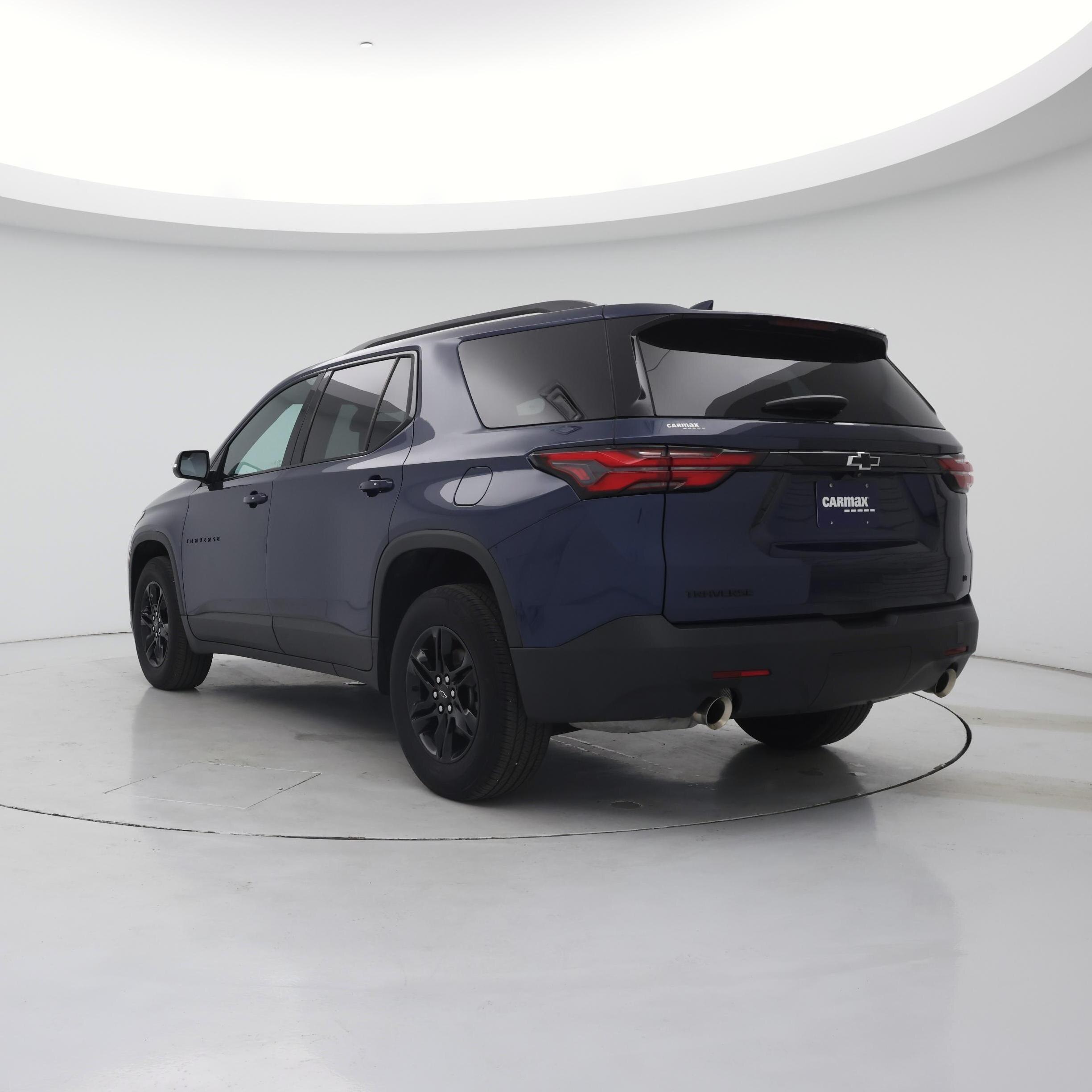 Thumbnail: 2023 Chevrolet Traverse - 2