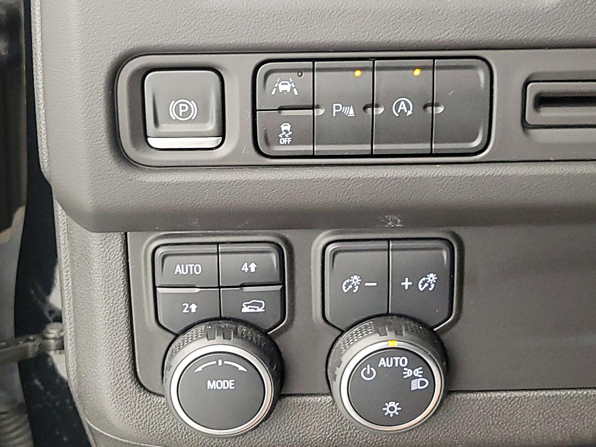 Thumbnail: 2023 Chevrolet Suburban - 13